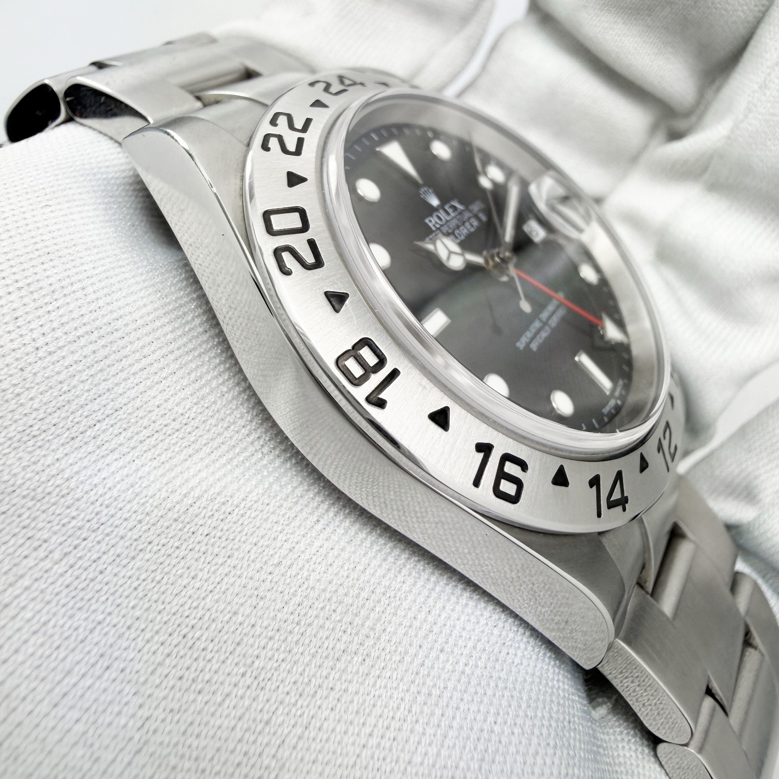 2007 Rolex Explorer II 16570 40MM Black Dial Steel Box Paper Z-Serial