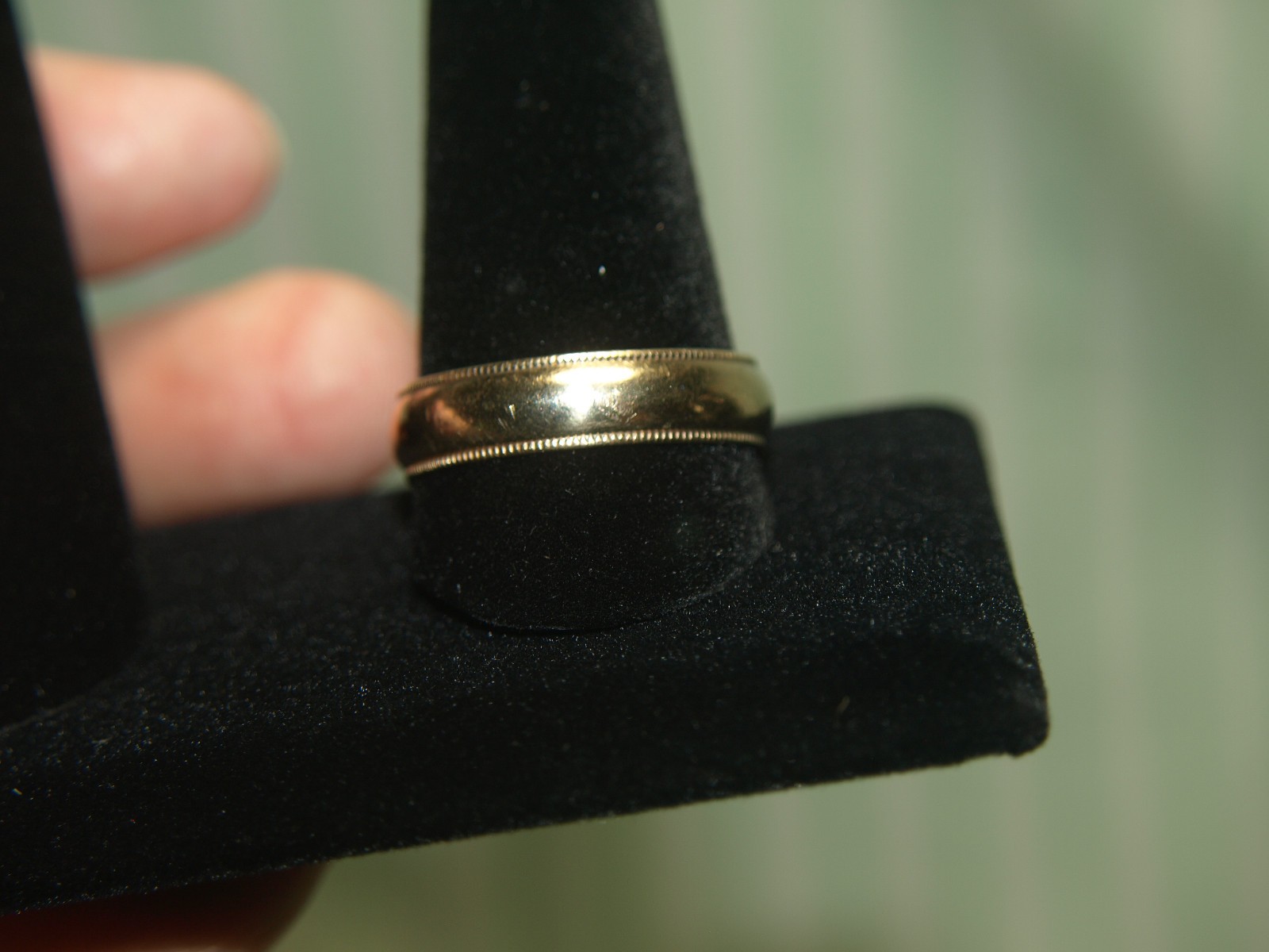 14k Yellow Gold Band Ring – Size 12.5 – 5.7 grams – No Stone – Between 5 & 6 mm
