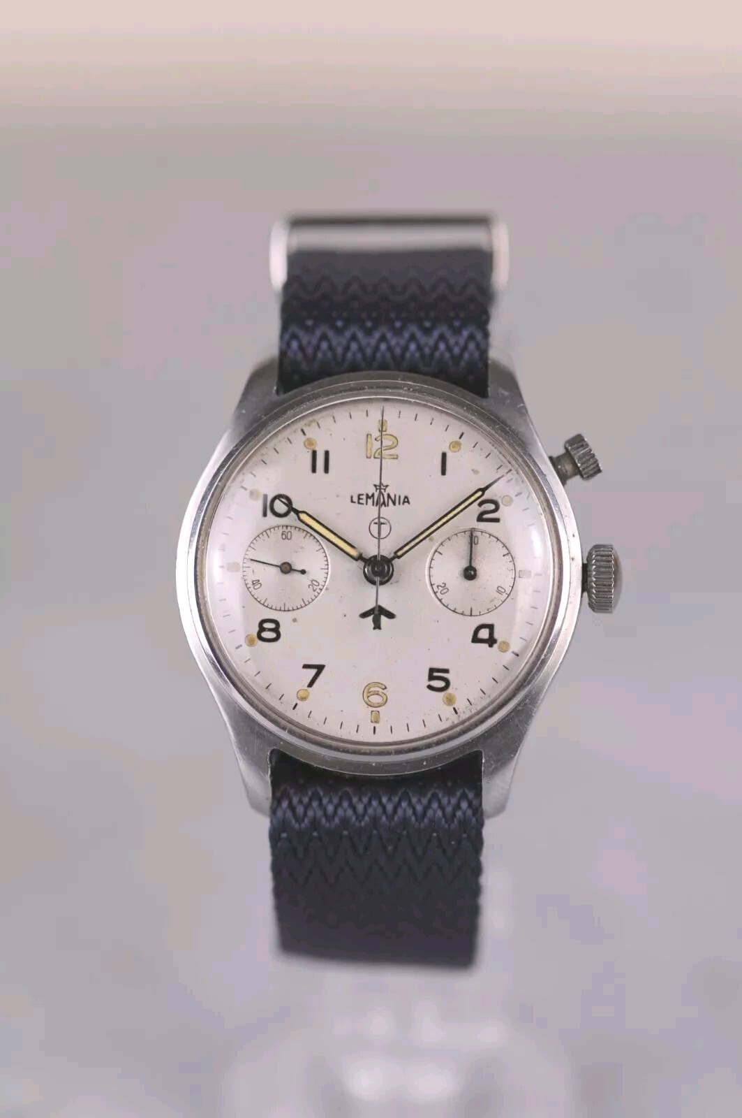 Beautiful 1940s Vintage Con. Lemania H.S.9 British Military Issued Wristwatch