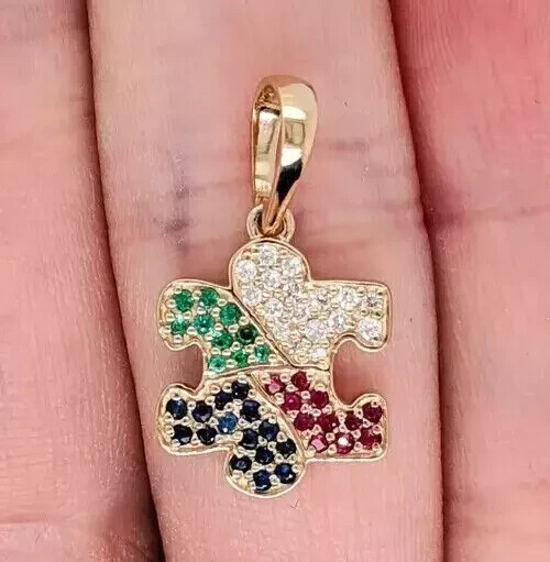 Puzzle Shape Pendant Simulated Diamond 2.00Ct Round Cut 14K Yellow Gold Plated
