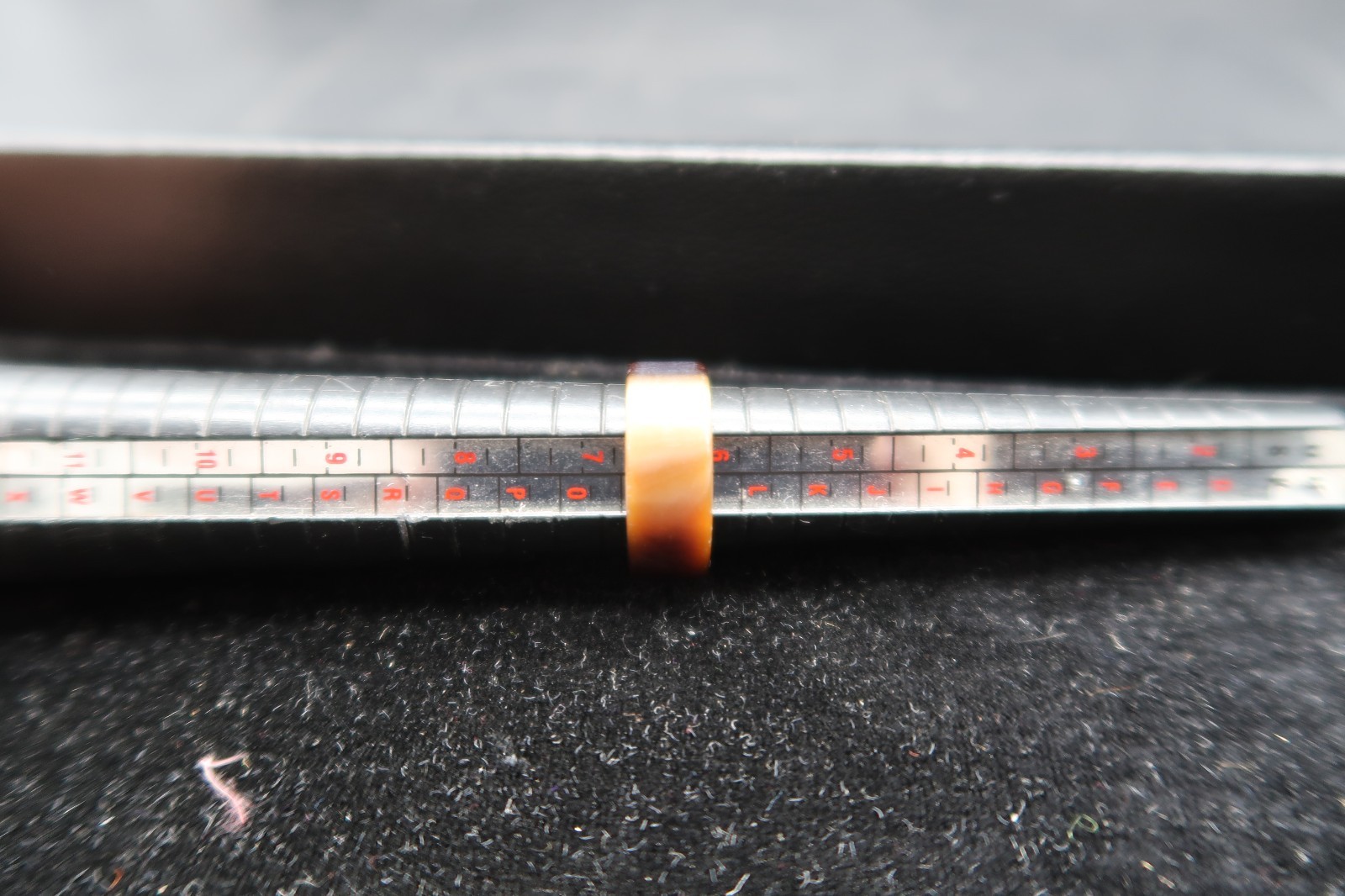 Vtg Brown & Cream Tortoise Shell Ring Lucite Plastic Resin Size 6