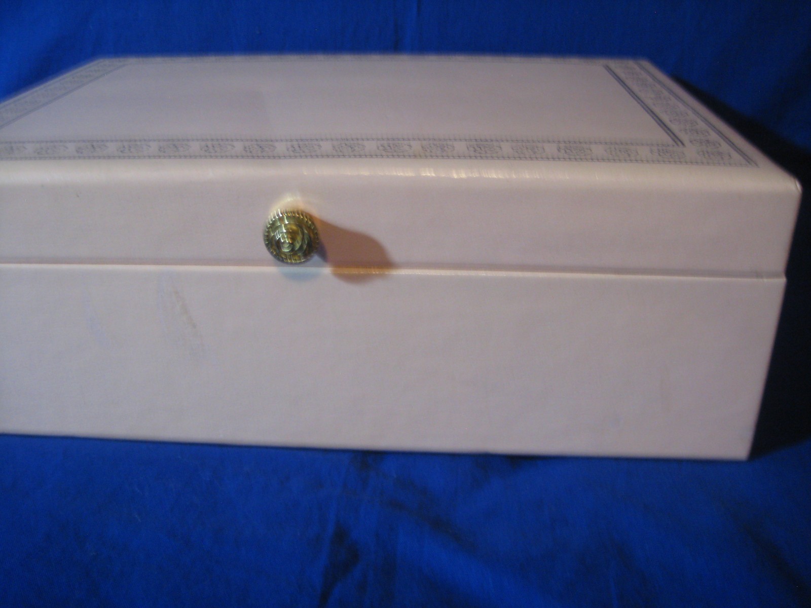 Vintage 1960’s Lady Buxton Jewelry Box Light Pink w/gold flowers