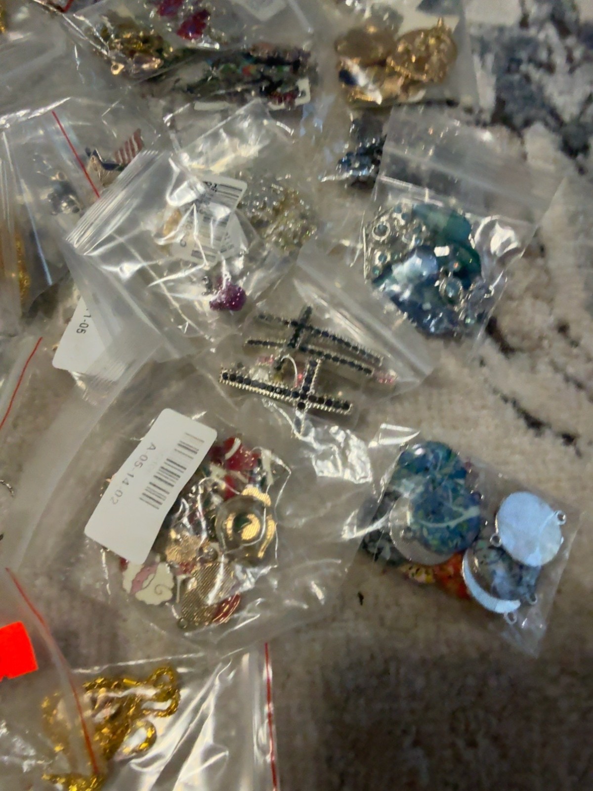 Huge Mixed Jewelry Making Findings Lot Gold Tone Chains Charms Connectors Rhines