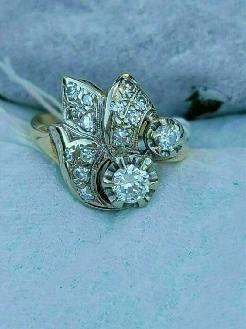 2.10Ct Lab-Created Cut VVS1/D Diamond Cluster Engagement Ring 14K Yellow Gold Fn