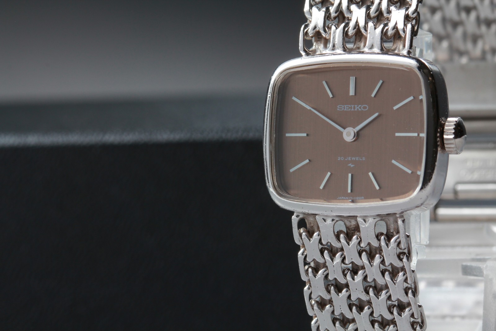 Vintage 1974 N MINT Seiko Bracelet 17-3360 20J Silver 885 Womens Watch JAPAN
