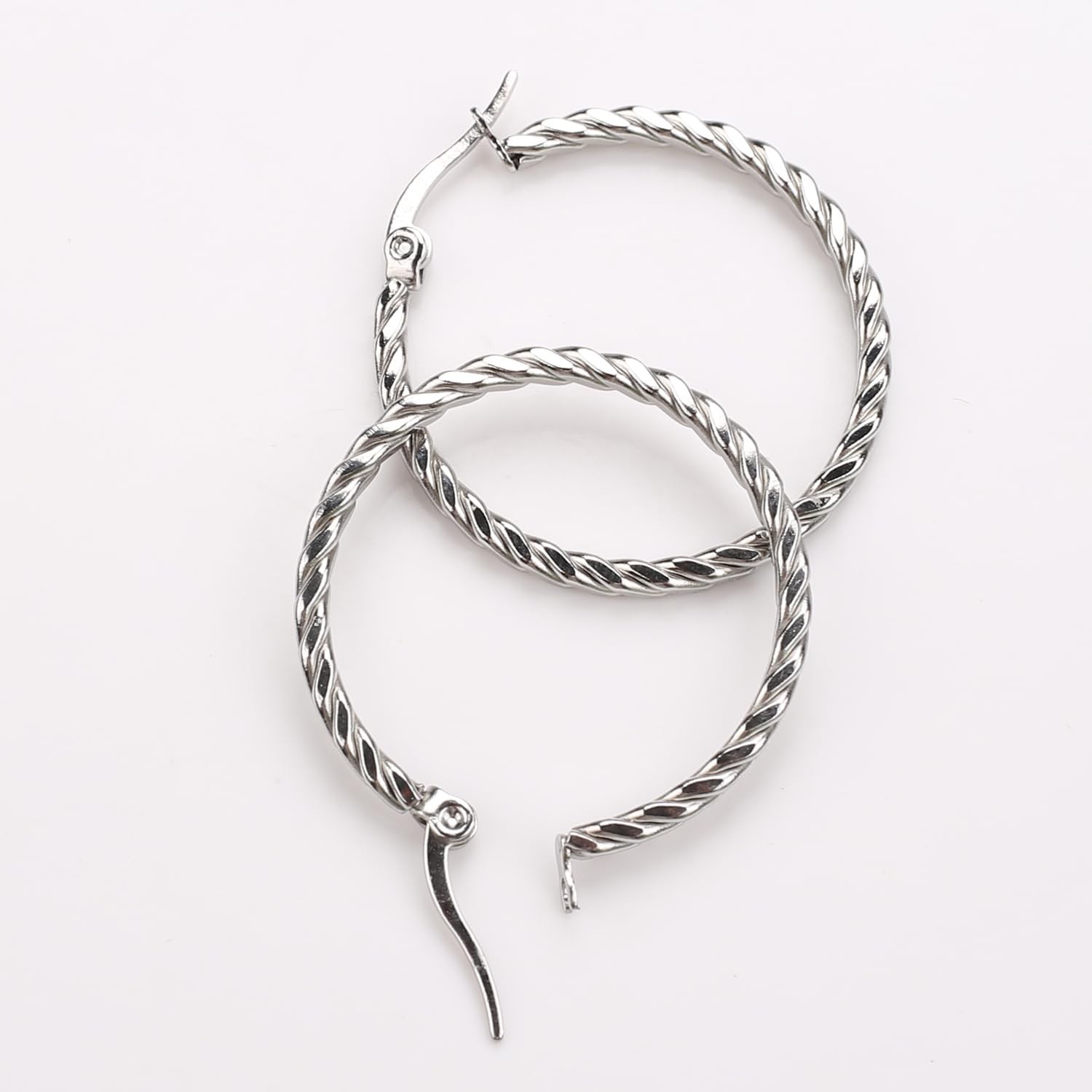 Earring for Women Cable Hoop Light-Weight Twisted 25 millimeters, silver