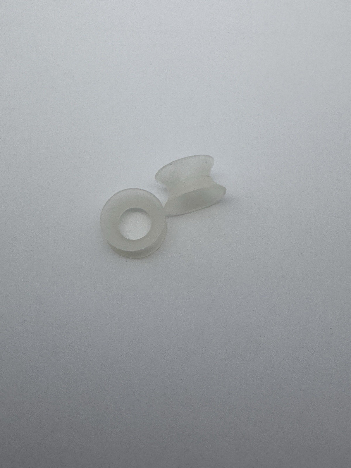 4 Pair 00g 10mm Silicone Gauges Opaque White Double Flare Ear Tunnels