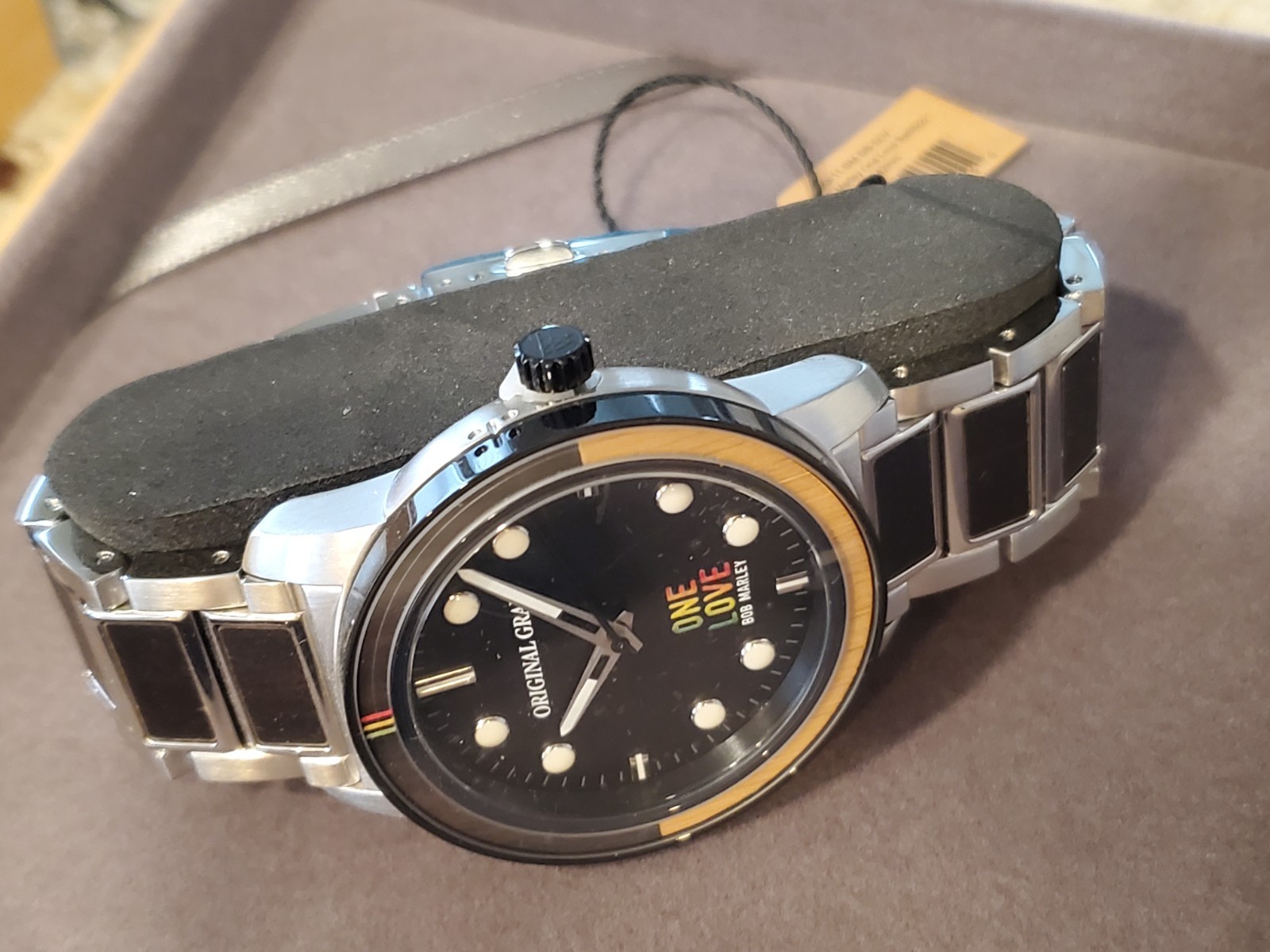 MINT!!! Original Grain “One Love” Ltd. Edition Bob Marley Bamboo 46mm Watch NIB