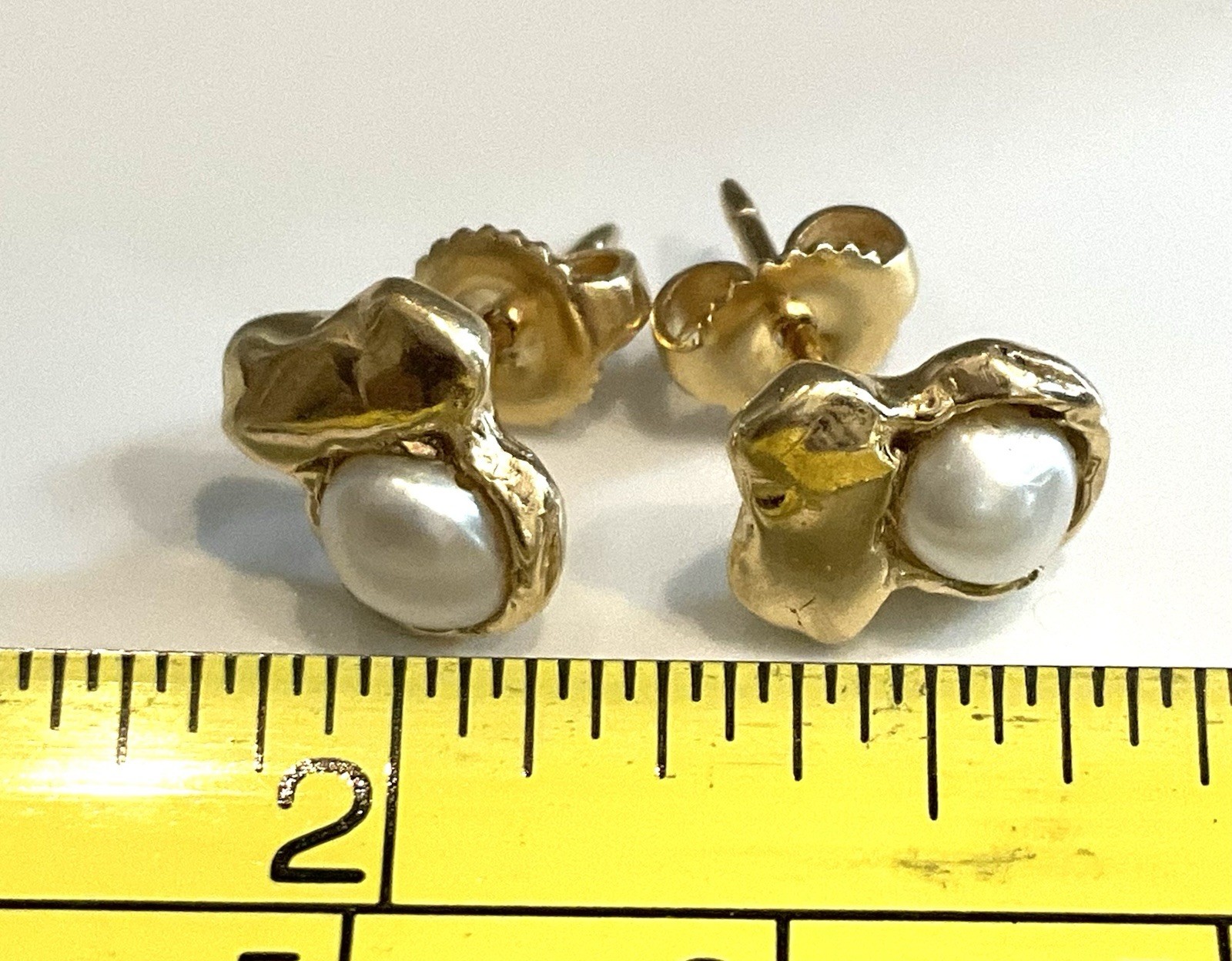 Pair Signed 14k Gold Stud Pearl Earrings Pepi Of Beverly Hills 3.2g