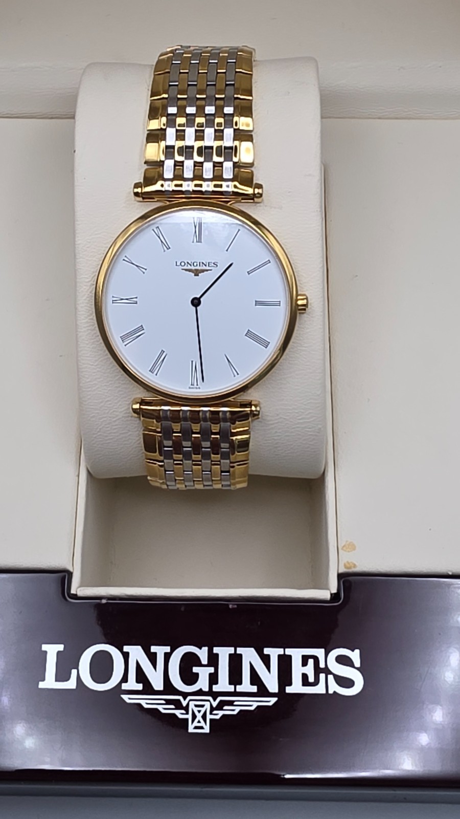 Longines La Grande Classique de Longines Gents Slim Watch in Longines Box.