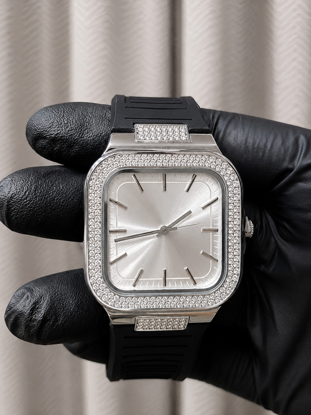 Men’s Moissanite Watch Silver Tone Black Dial Rubber Strap Quartz 40MM