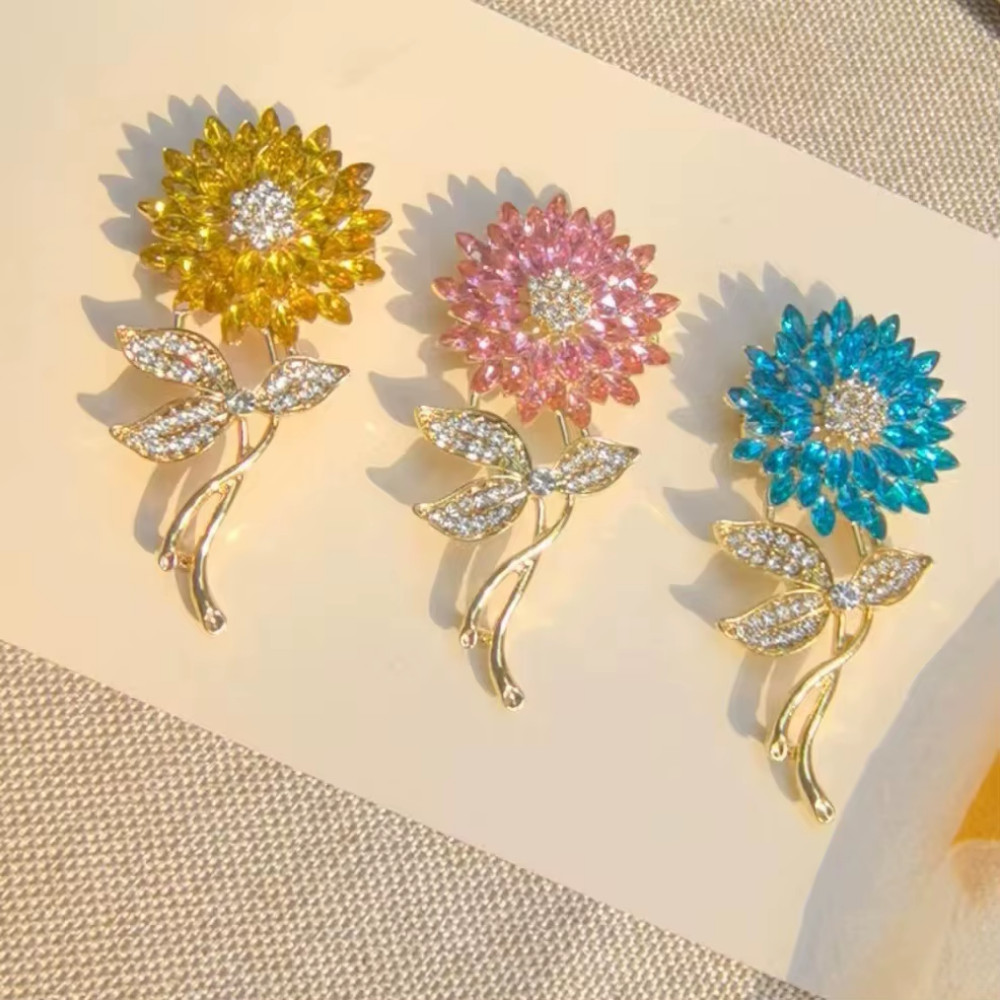 Sparkly Yellow Sunflower Brooch Rhinestone Crystal Gold Flower Pin Jewelry Gift