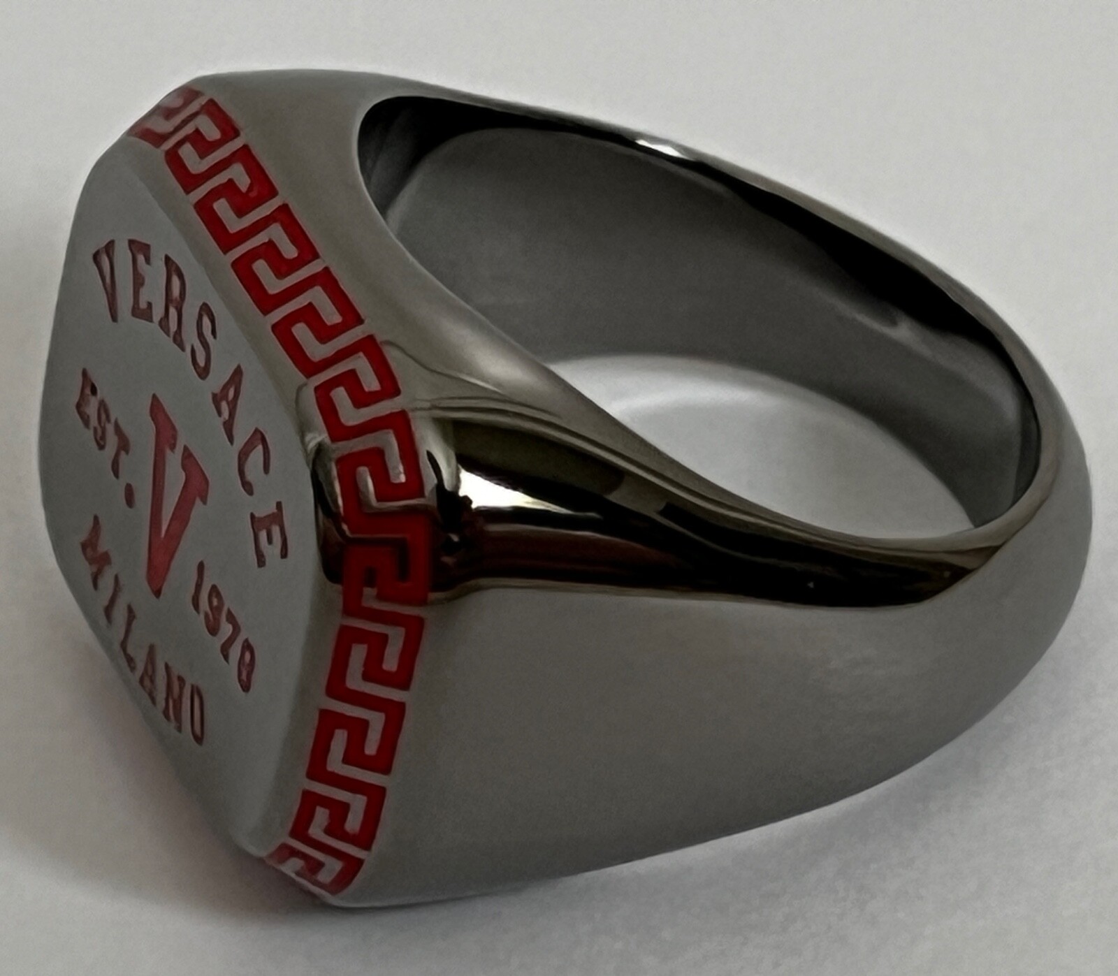 NIB Versace Varsity Red V Greek Key Logo Ruthenium Signet Ring Sz 17 US 8 $495