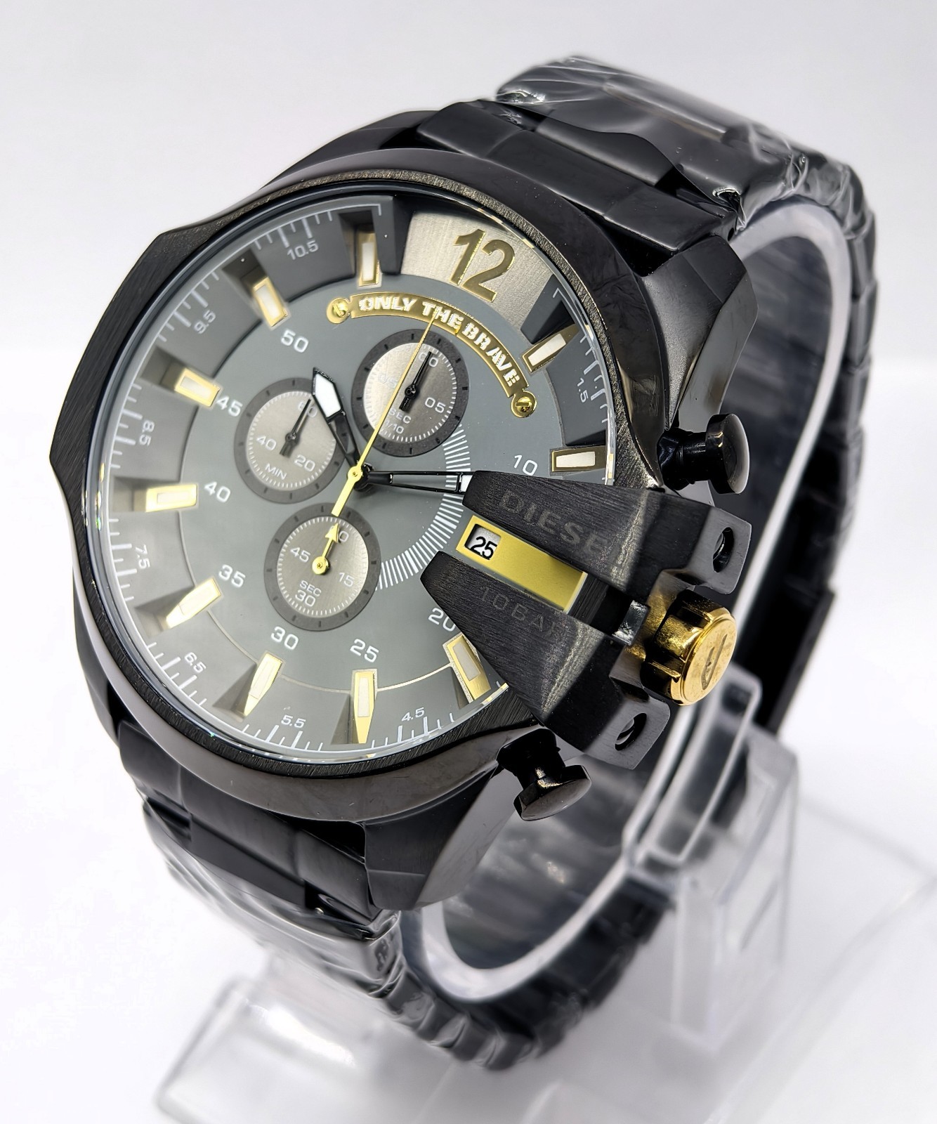 Awesome Diesel 10 Bar ”ONLY THE BRAVE” Chronograph Quartz Men’s Wrist Watch