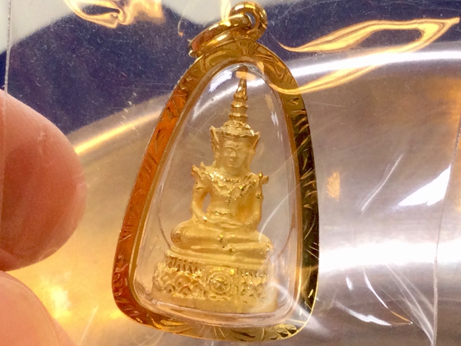 18K Gold Frame Pendent Emerald Buddha Gold Pendent Thailand Amulet Man Women