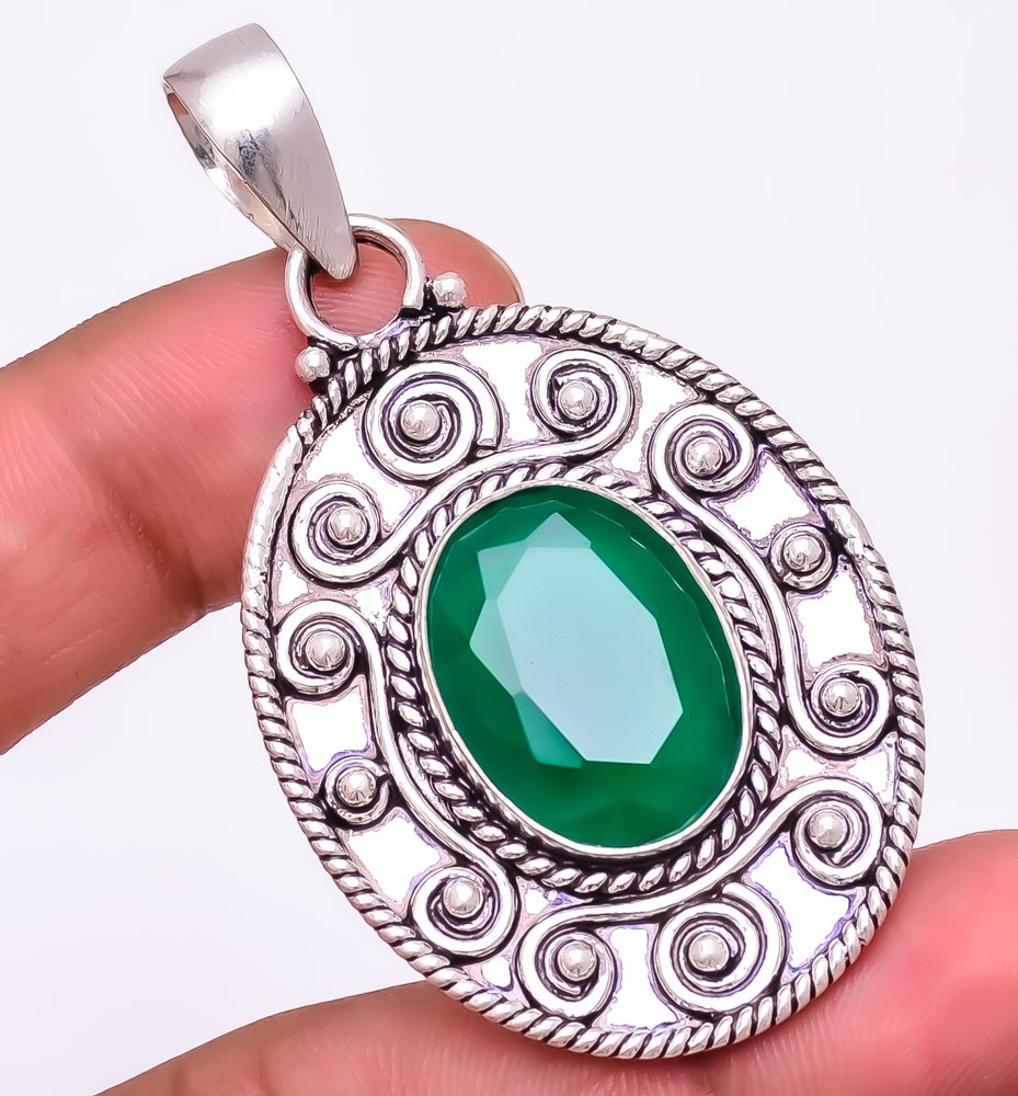 Zambian Mines Emerald (Lab-Created) Gemstone 925 Silver Plated Pendant 2.3″ S262