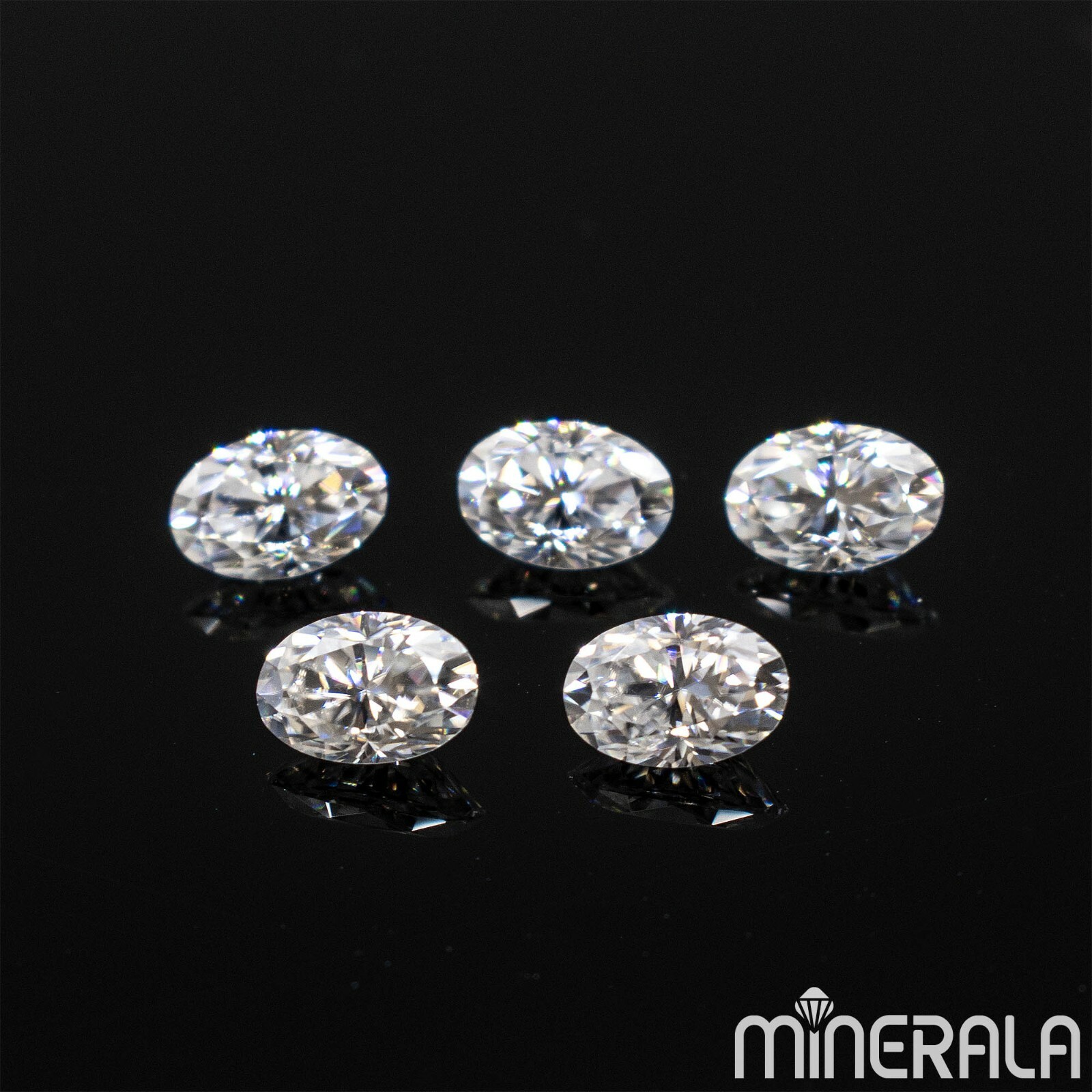 LAB MOISSANITE OVAL FACETED DIAMOND CUT D – E WHITE COLOR VVS CLARITY WP0271F