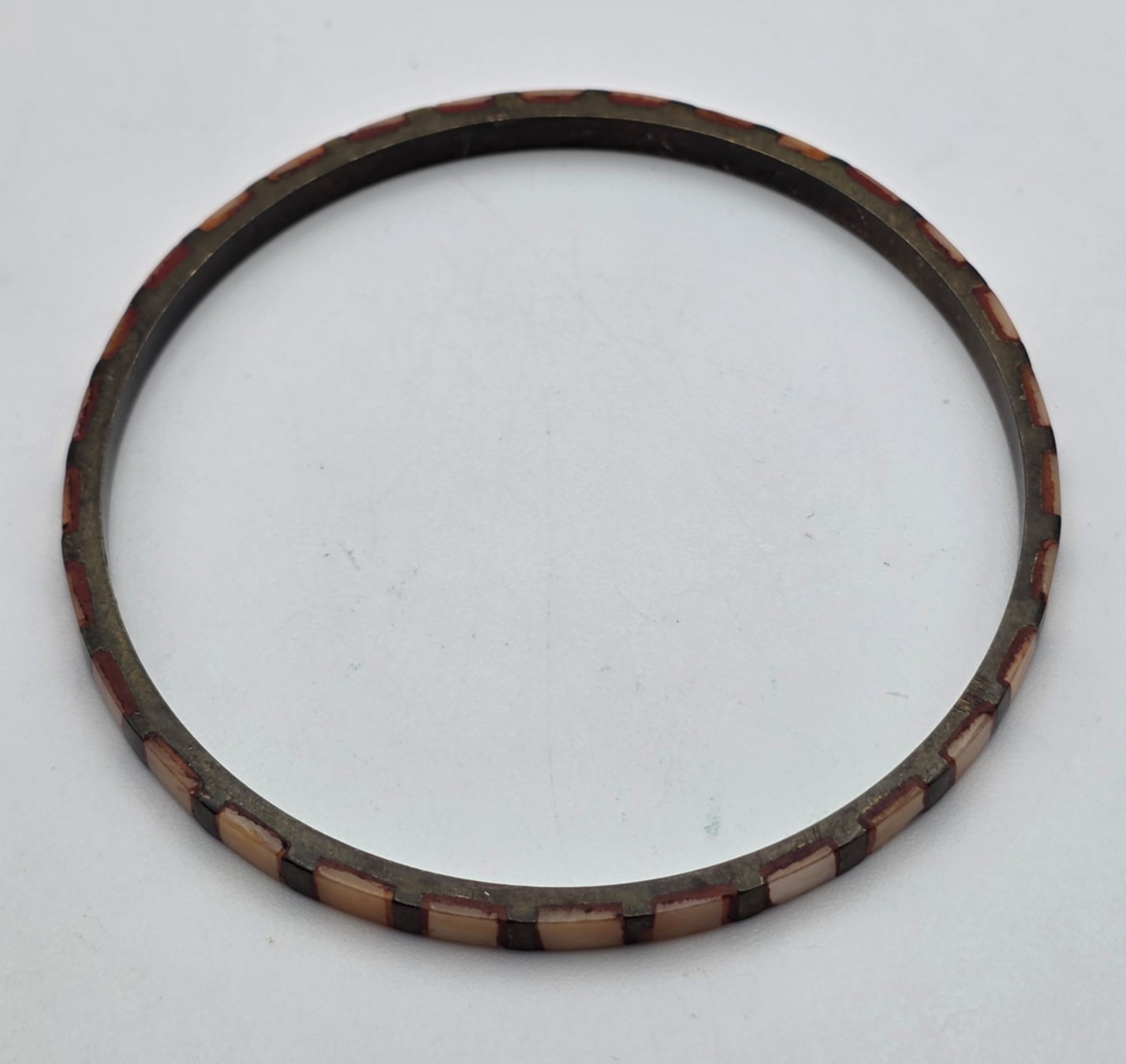 Vintage Brass Mother of Pearl Inlay Slim Bangle Bracelet 8.25 In Geometric 4.2mm