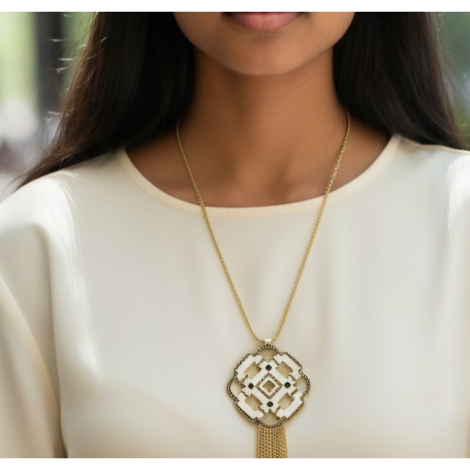 Vintage Avon White Enamel Gold Tone Tassel Necklace Brooch Convertible Pendant
