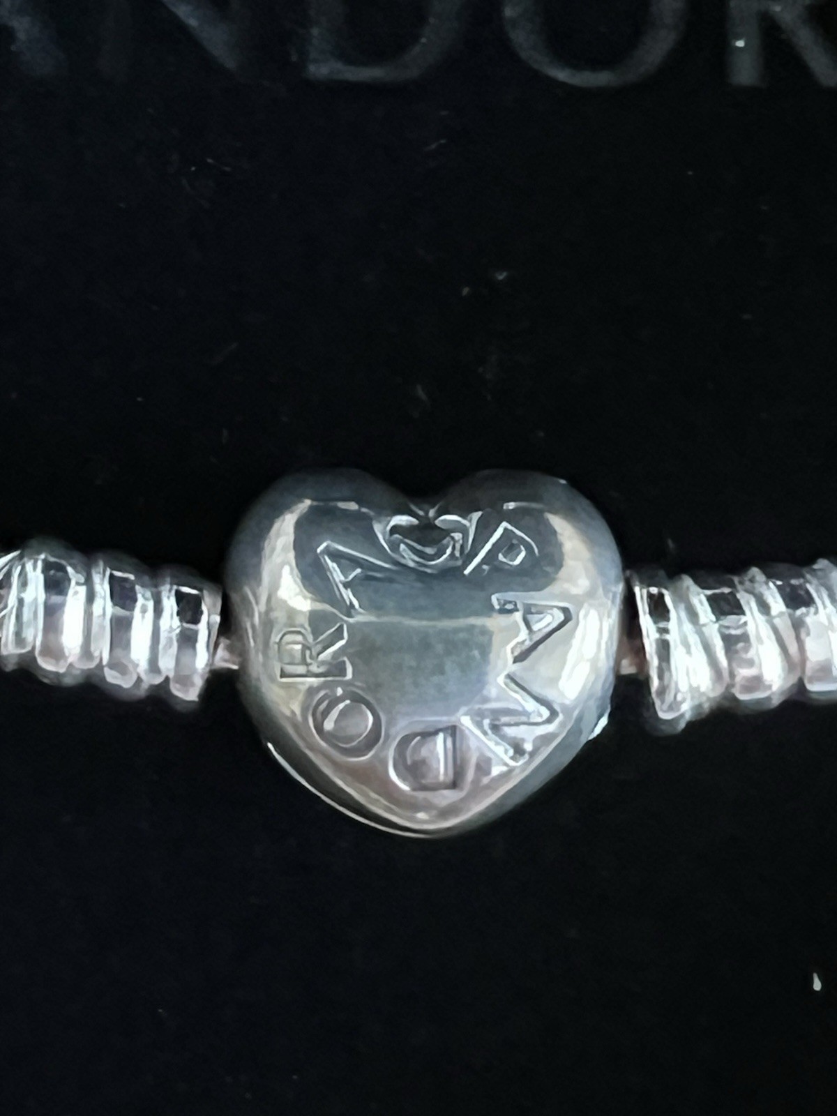 Pandora “FLOWERS From The HEART” BRACELET GIFT SET – Size 19 cm/7.5 inches – NEW