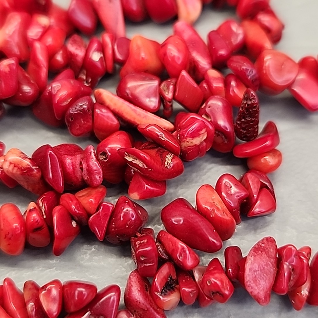Necklace Red Dyed Coral Chip Beaded Polished Beach Sea Life 38″