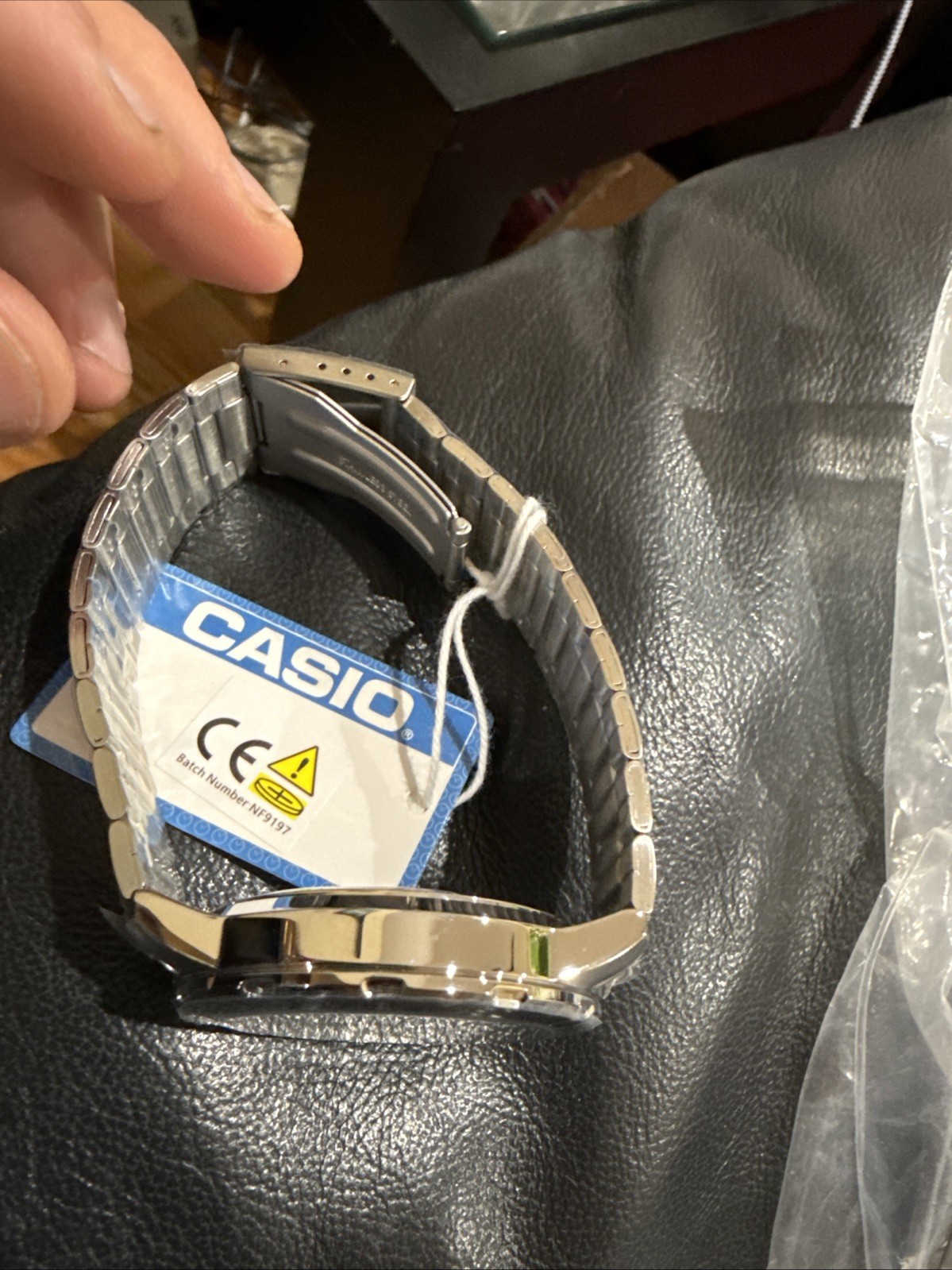 Casio MTP-VD01D-1EV Men’s Enticer Stainless Steel Black Dial Casual Sport Watch
