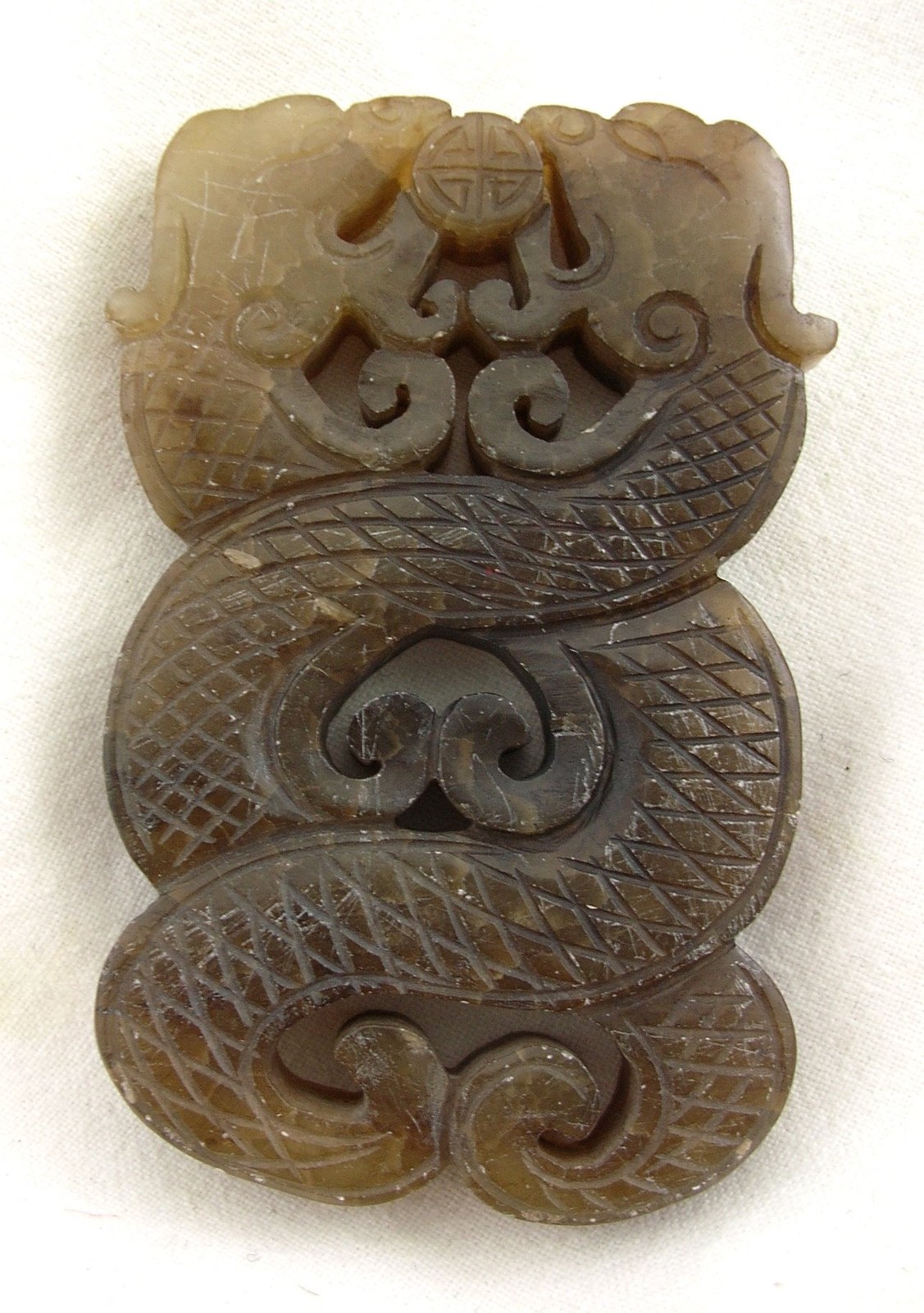 VINTAGE CHINA PENDANT Jade Dragons