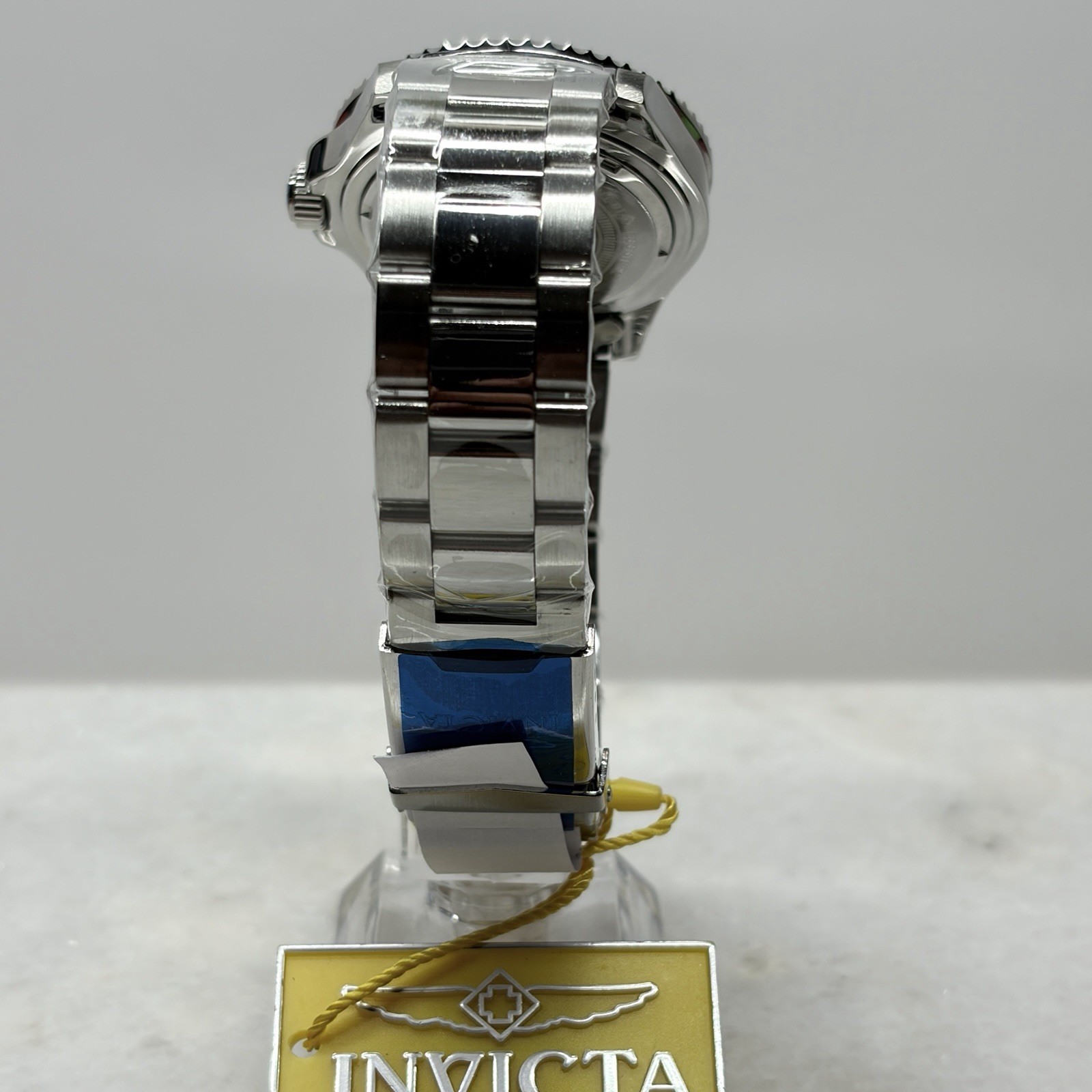 Invicta Specialty Rowan 49338 Men’s Watch Quartz Black Dial Green Bezel New
