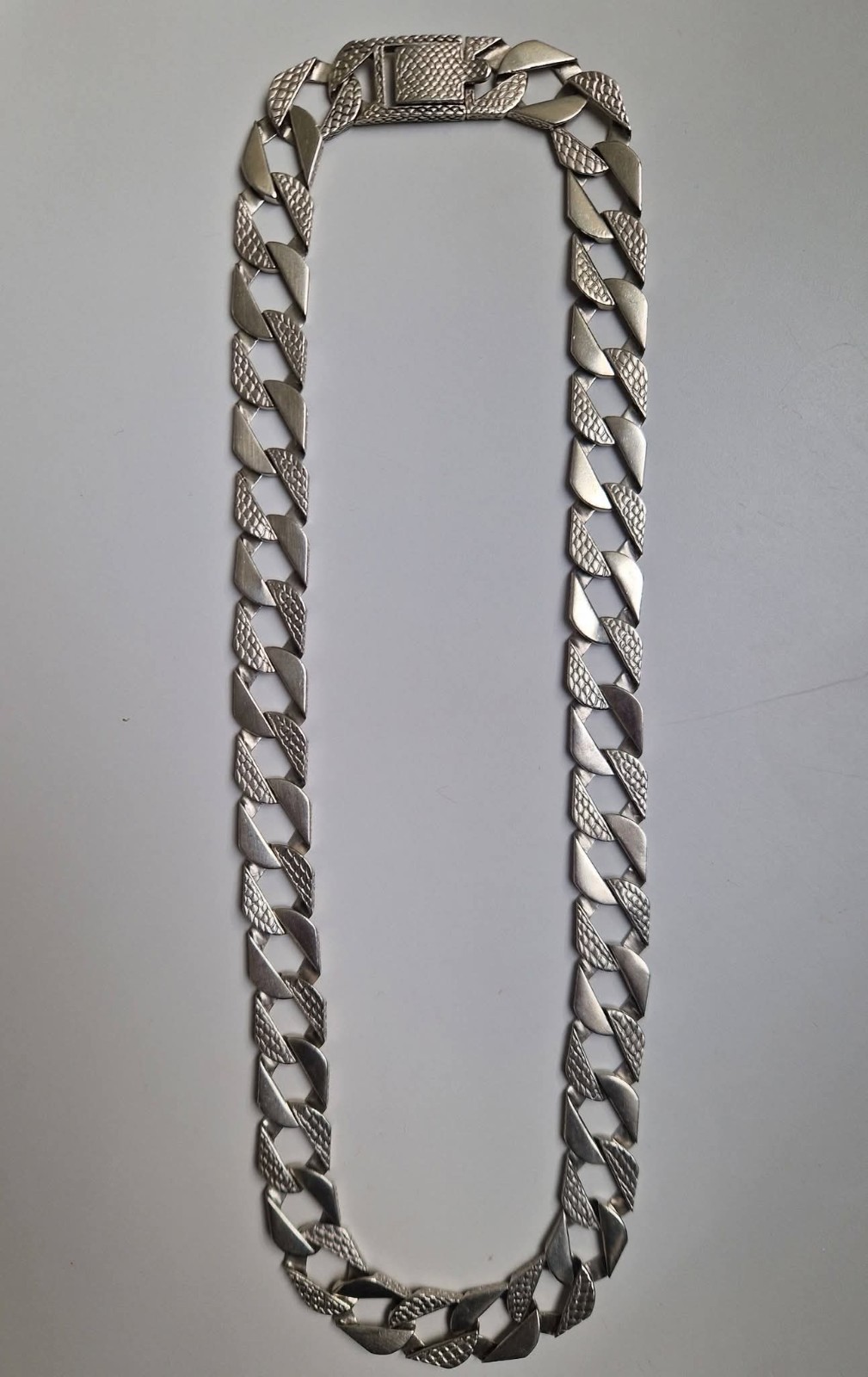 925 Sterling Silver Heavy Cuban Curb Chain Necklace 108.96g 65.5cm Box Clasp