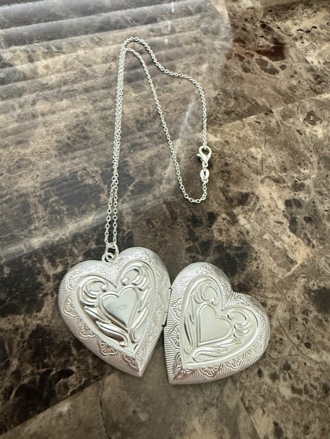 ❤️925 Sterling Silver Large Heart Shape Locket Necklace (Pendant + Chain)