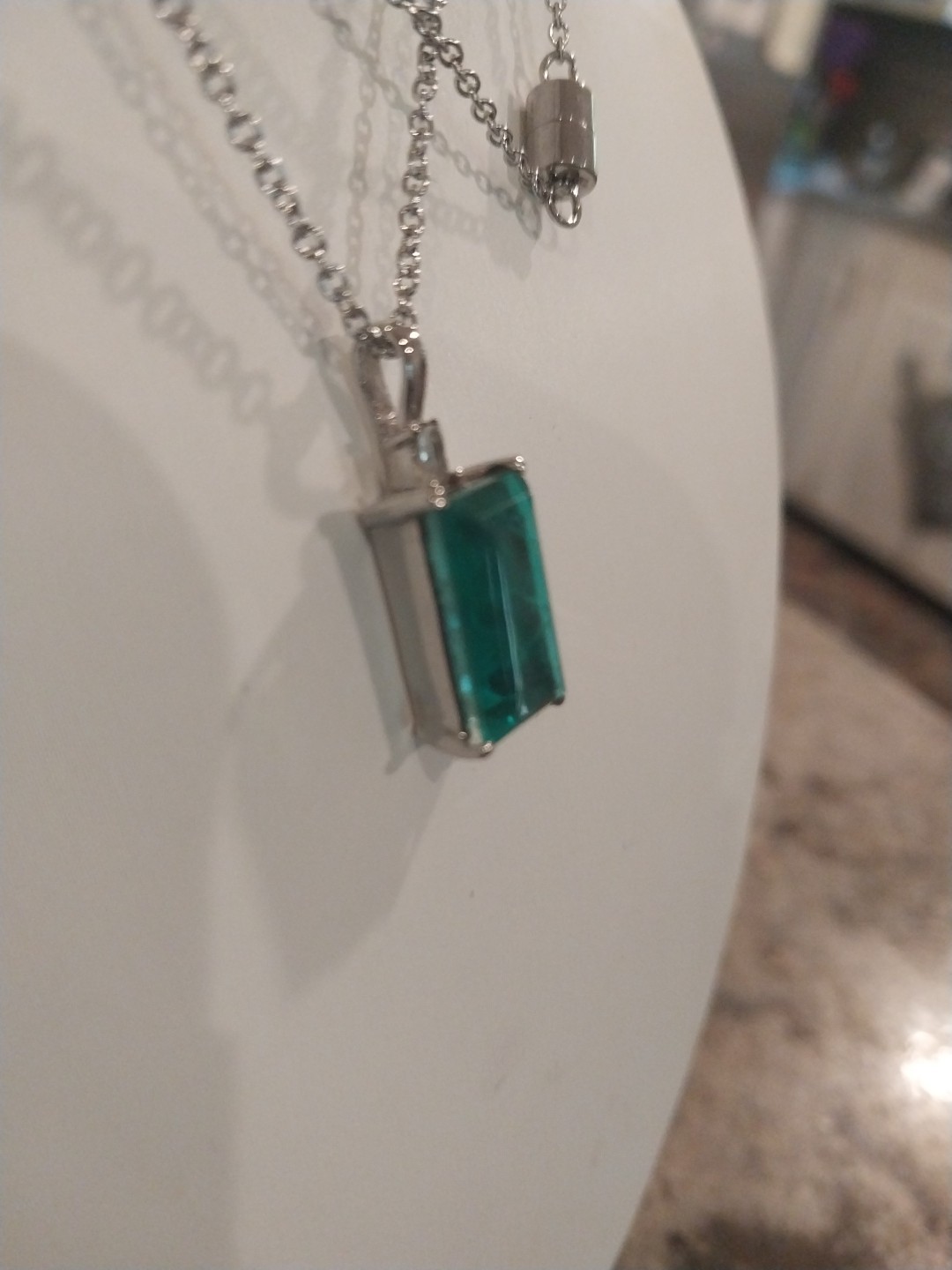 Emeraldine Quartz, White Topaz Pendant Necklace (20″)/ Stainless Steel 4.90= TCW