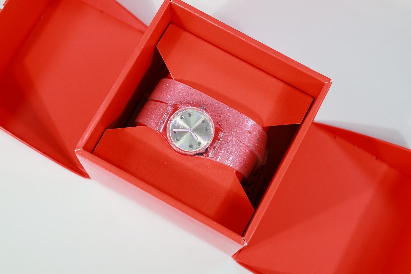 New Swiss Swatch Brillante Grey Dial Pink Glitter Silicone Watch LP132 25MM Wrap
