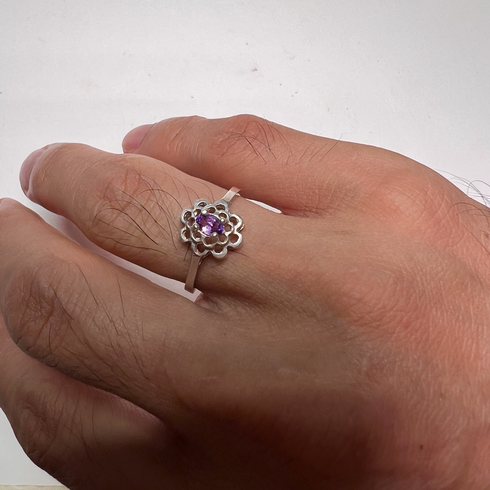 Vintage 925 Sterling Silver Genuine Amethyst Floral Ring 1.95g Sz8