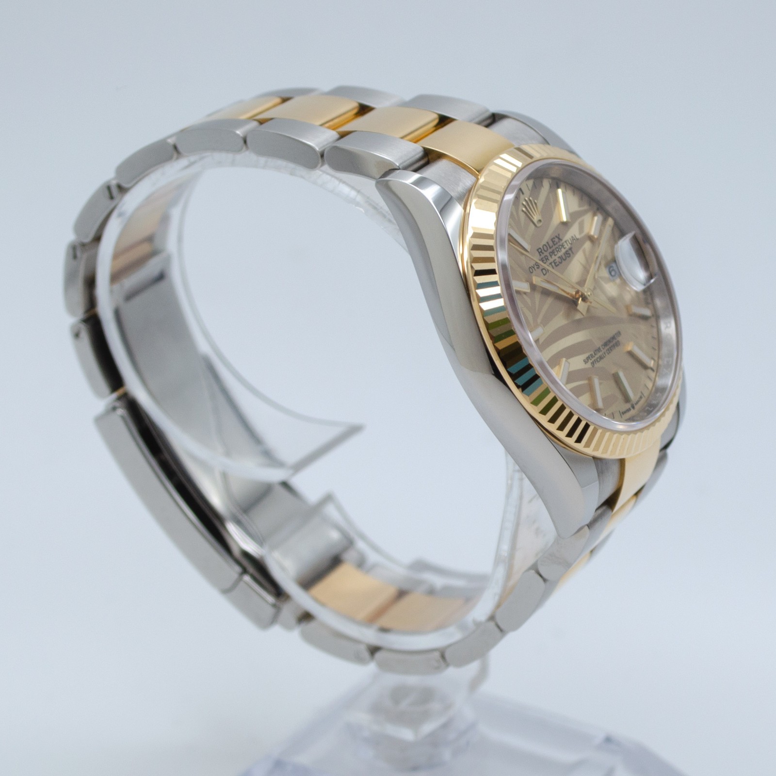 2021 Rolex Datejust 126233 Palm Dial Fluted Oyster
