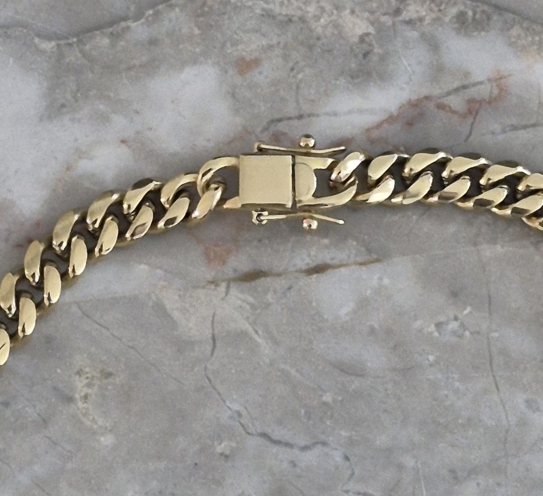 Cuban Link Chain Necklace 8mm 24in 18k Gold Plated PVD Stainless Steel