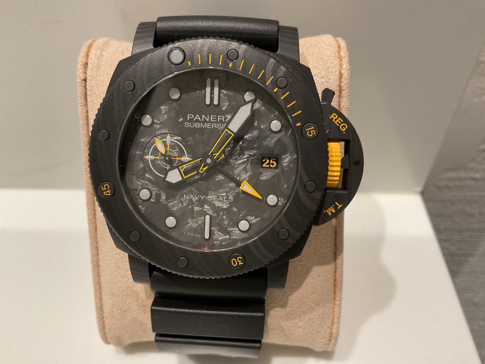 Panerai Submersible GMT Navy Seals Carbotech Limited Edition Black Pam01324
