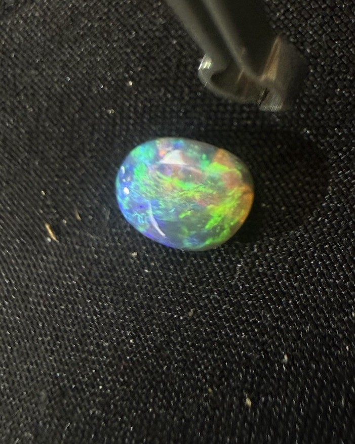 Natural Solid Australian Lightning ridge Crystal Opal. .825 Ct. Bright color