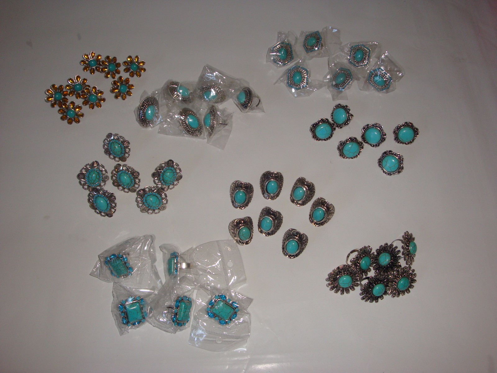 Wholesale Lot of 12 Turquoise Fashion Rings ~ Adjustable ~ Fit Sizes 6 to 10
