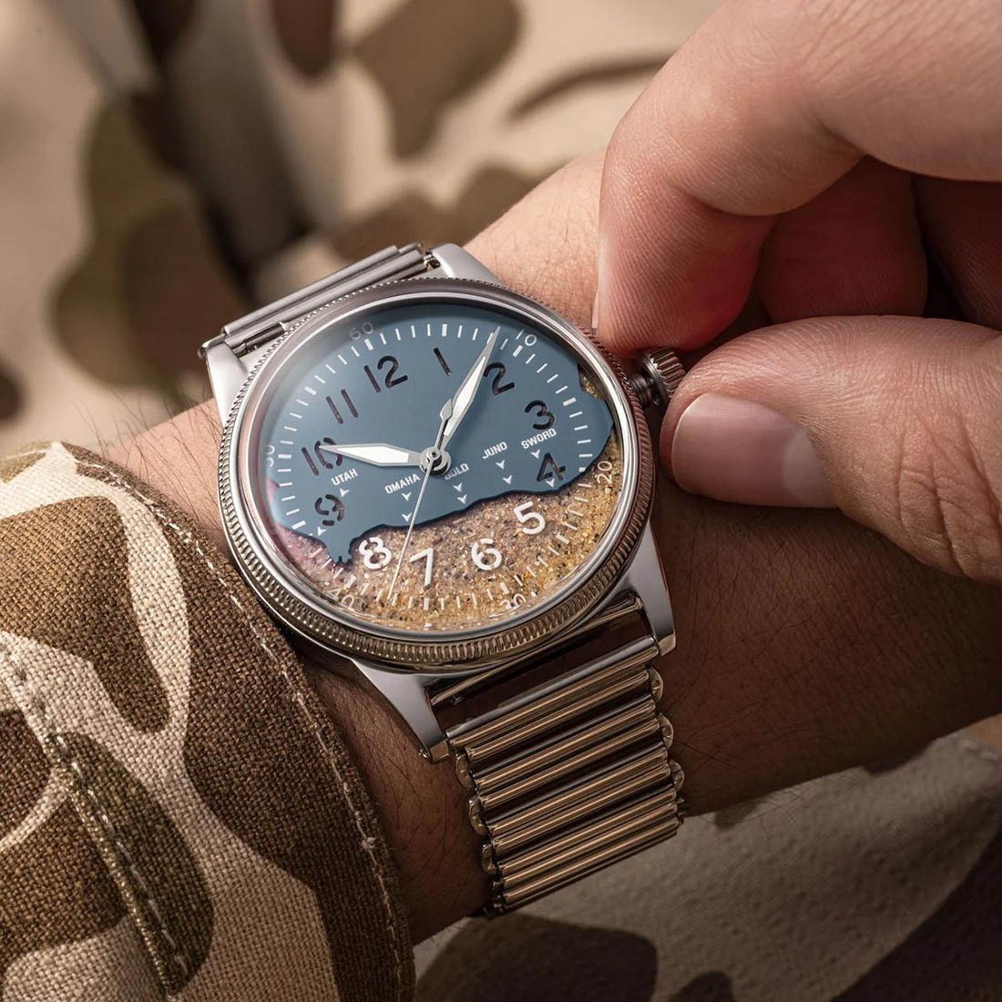 Praesidus Utah Beach Automatic Steel Sand Blue Leather Military Men’s Watch