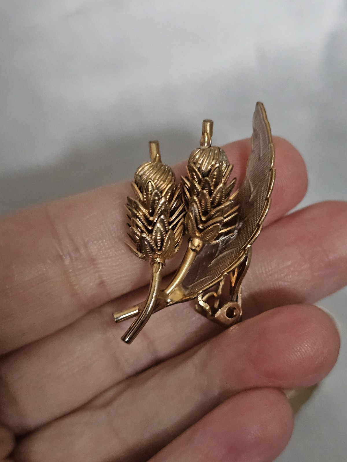 Vintage Goldtone Two-tone Wheat Cattail Clip-on Earrings Ear Climber