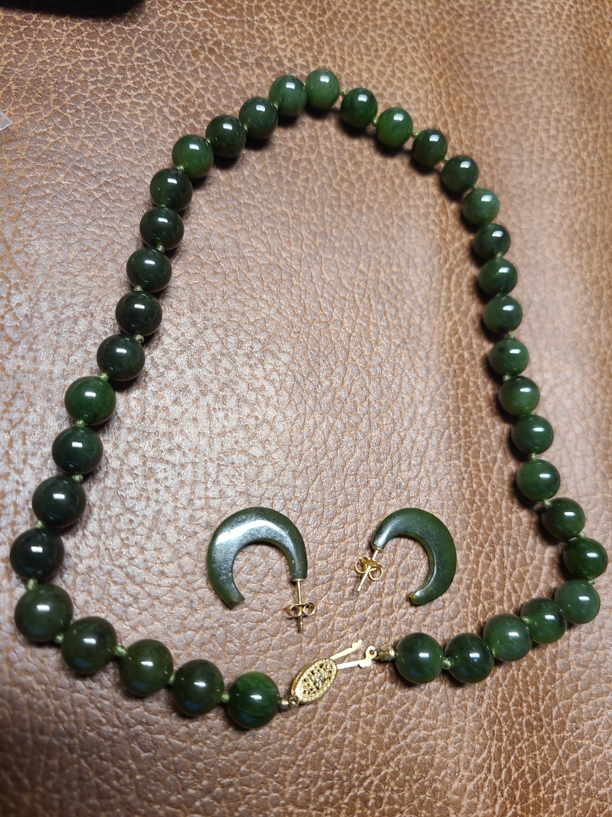 14K Yellow Gold Nephrite Jade Bead Necklace Earrings Set 16” 50g Vintage