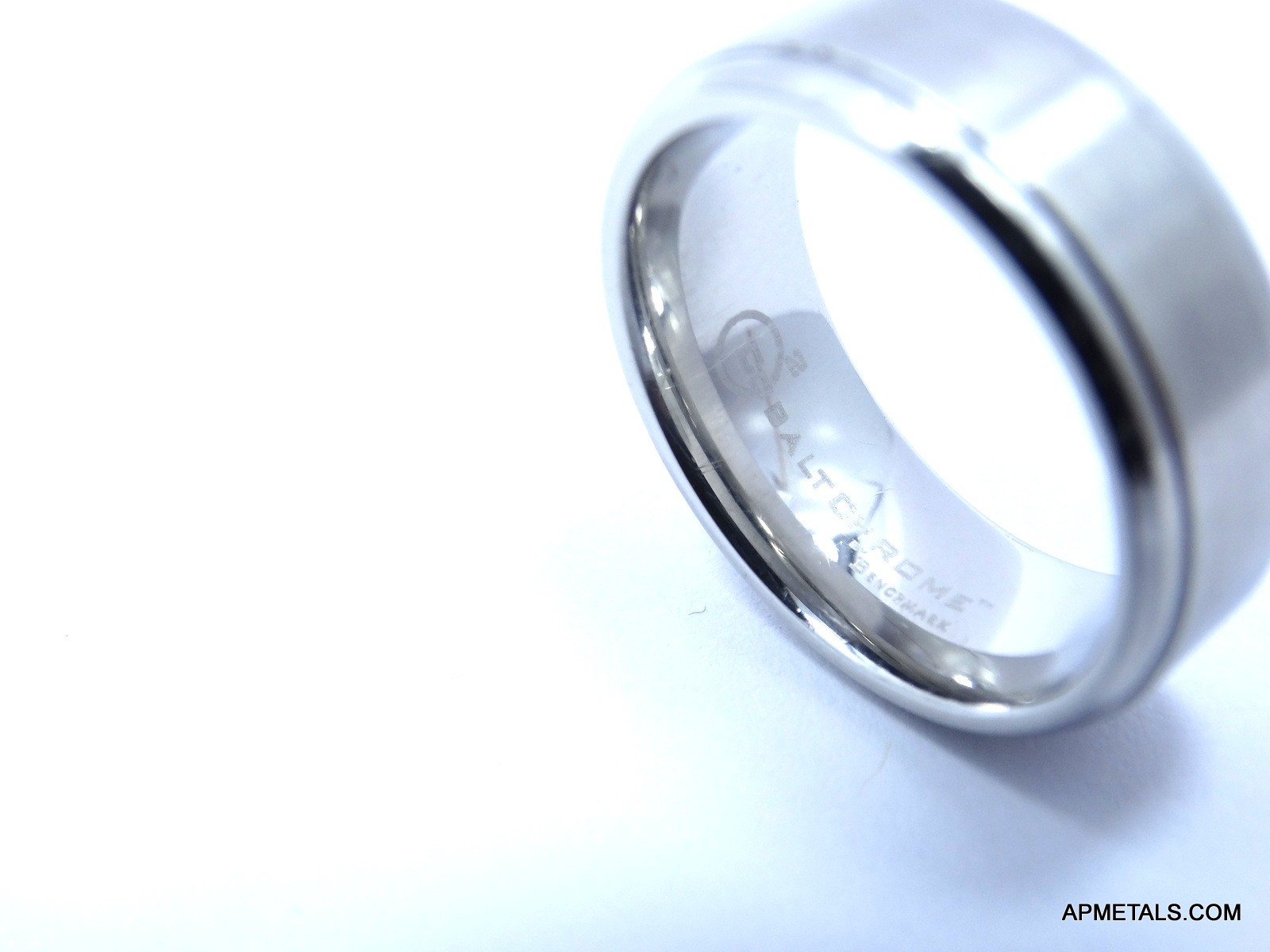 Men’s O2 Cobalt Chrome Benchmark Silver Beveled Edge 9mm Band Ring Comfort Fit