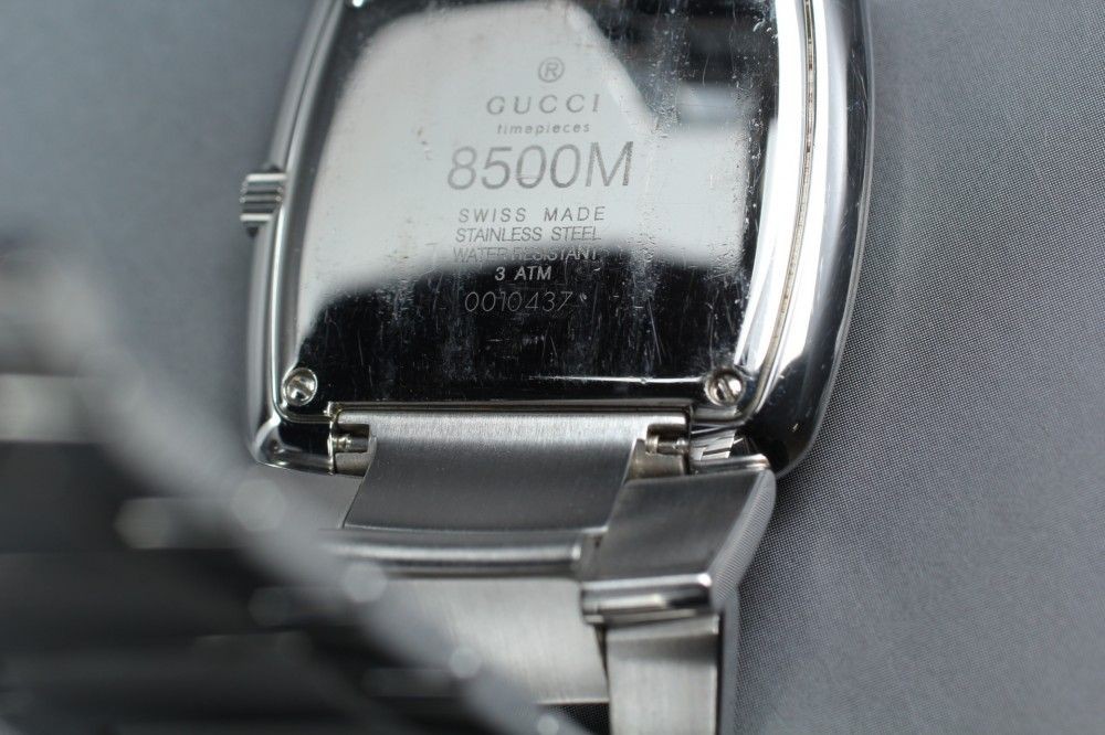 Working Item GUCCI 8500M Black Silver Date Bracelet Quartz Men’s Watch 17700