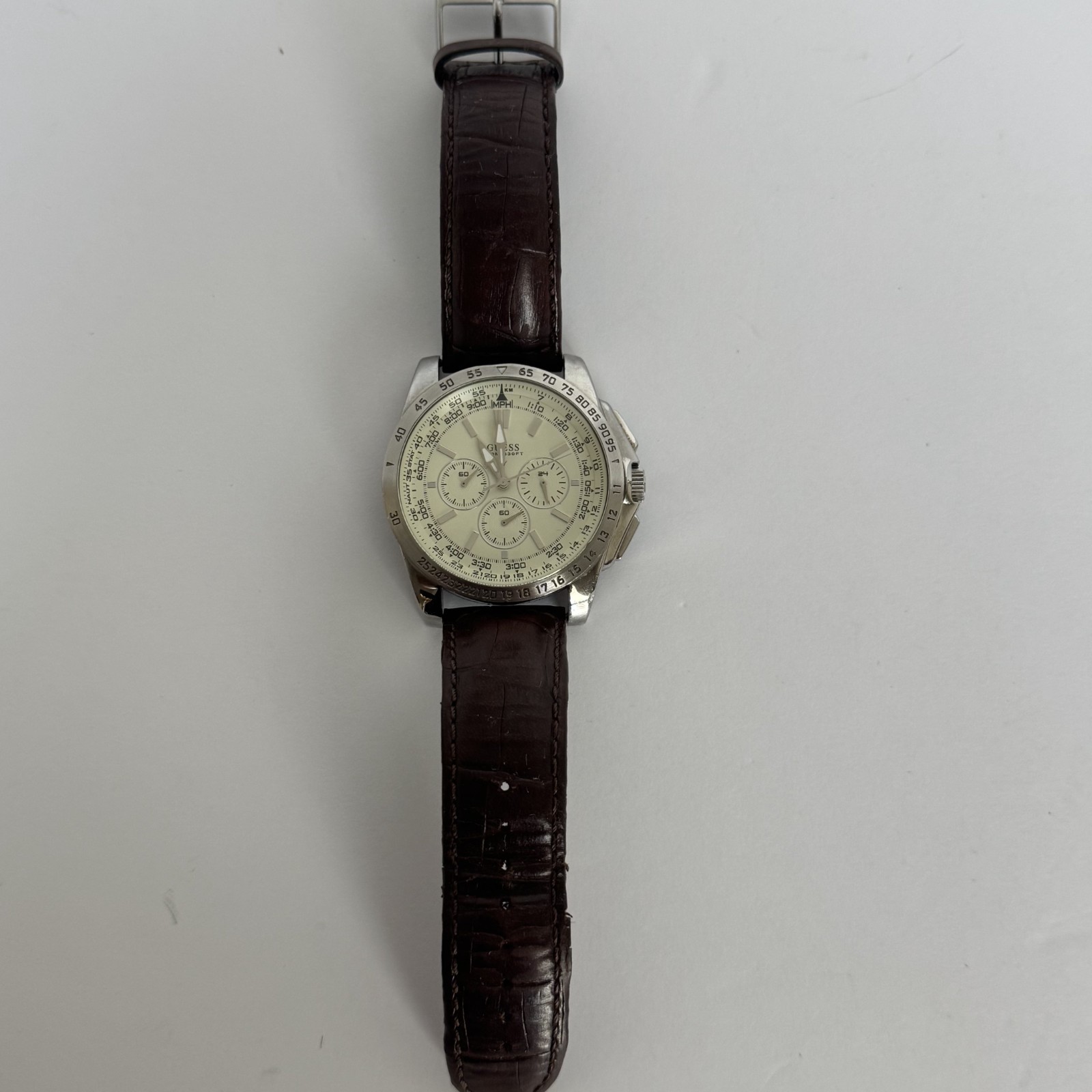 Guess Waterpro Mens Chronograph Watch U13570G2 with leather band (New Battery)