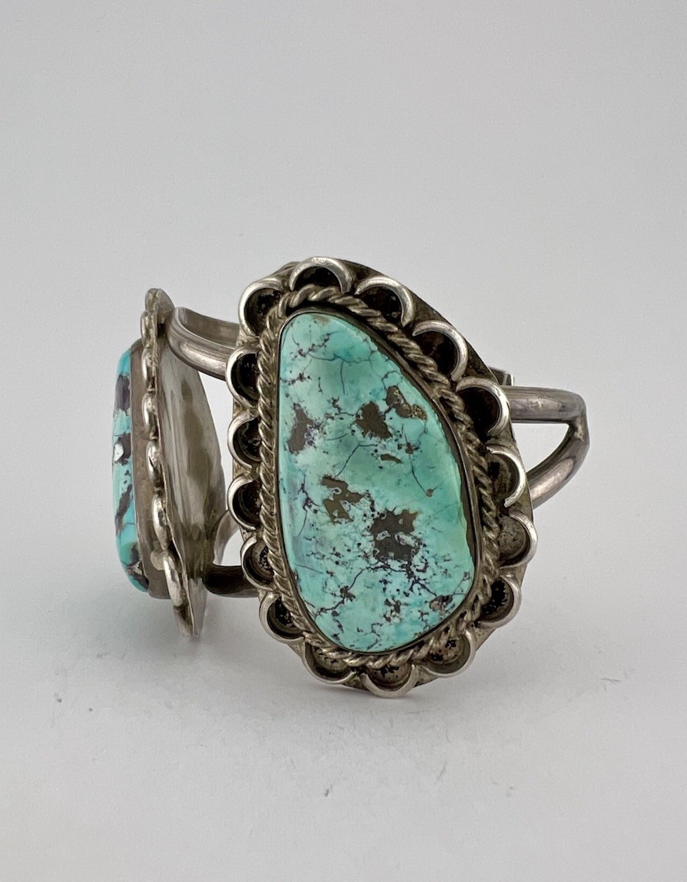 MASSIVE Vtg Navajo Sterling Silver Indian Mountain Turquoise Cuff Bracelet 93g