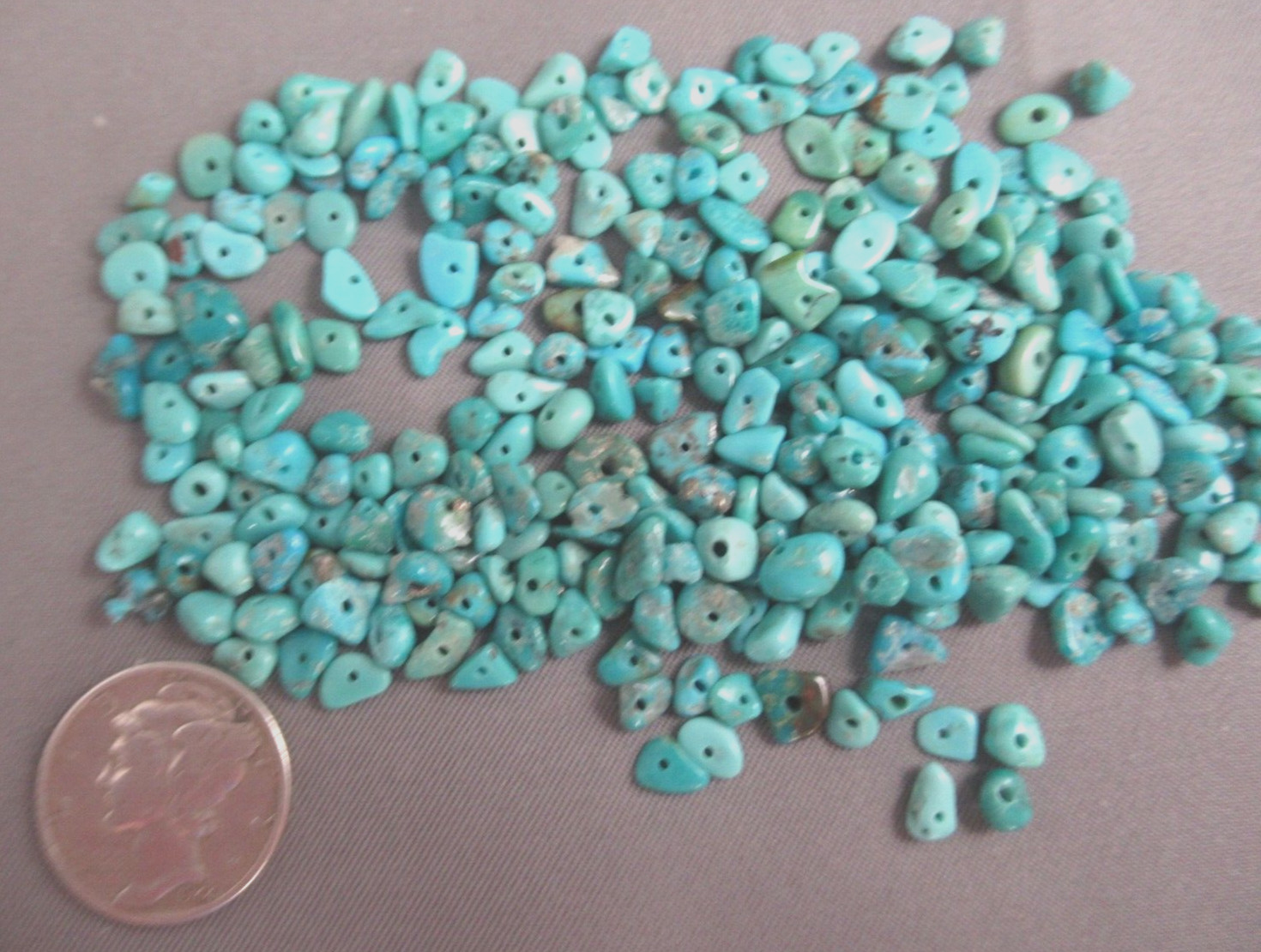 KINGMAN TURQUOISE 1/2 OZ DRILLED NUGGETS 3mm X 2mm TO 7mm X 4mm #586