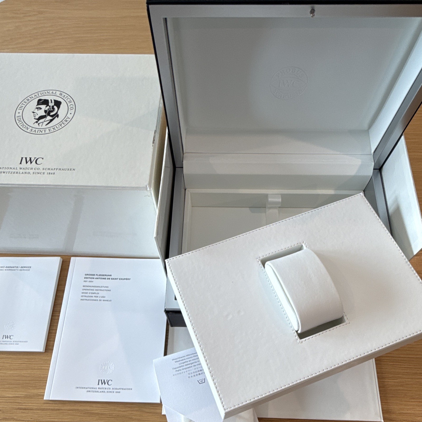IWC Watch Leather Presentation Box w/ Outer Box, Booklets & Cleaning Cloth
