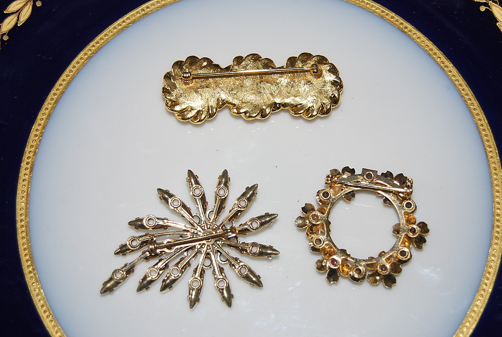 WONDERFUL VINTAGE SET OF THREE ASSORTED PINS OR BROOCHES AS PER PICTURES # M-027