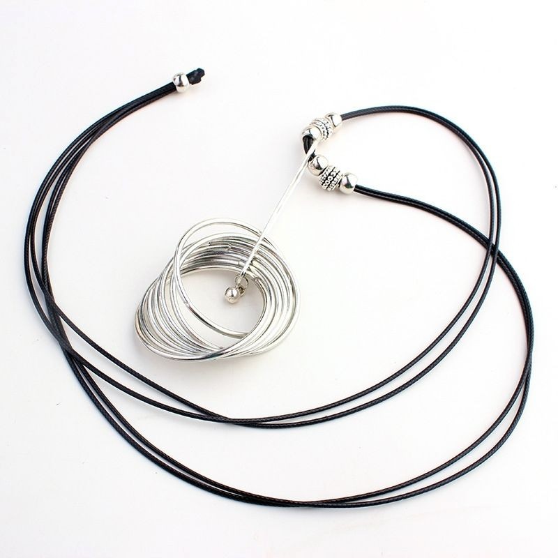 Multi-ring hip-hop punk necklace