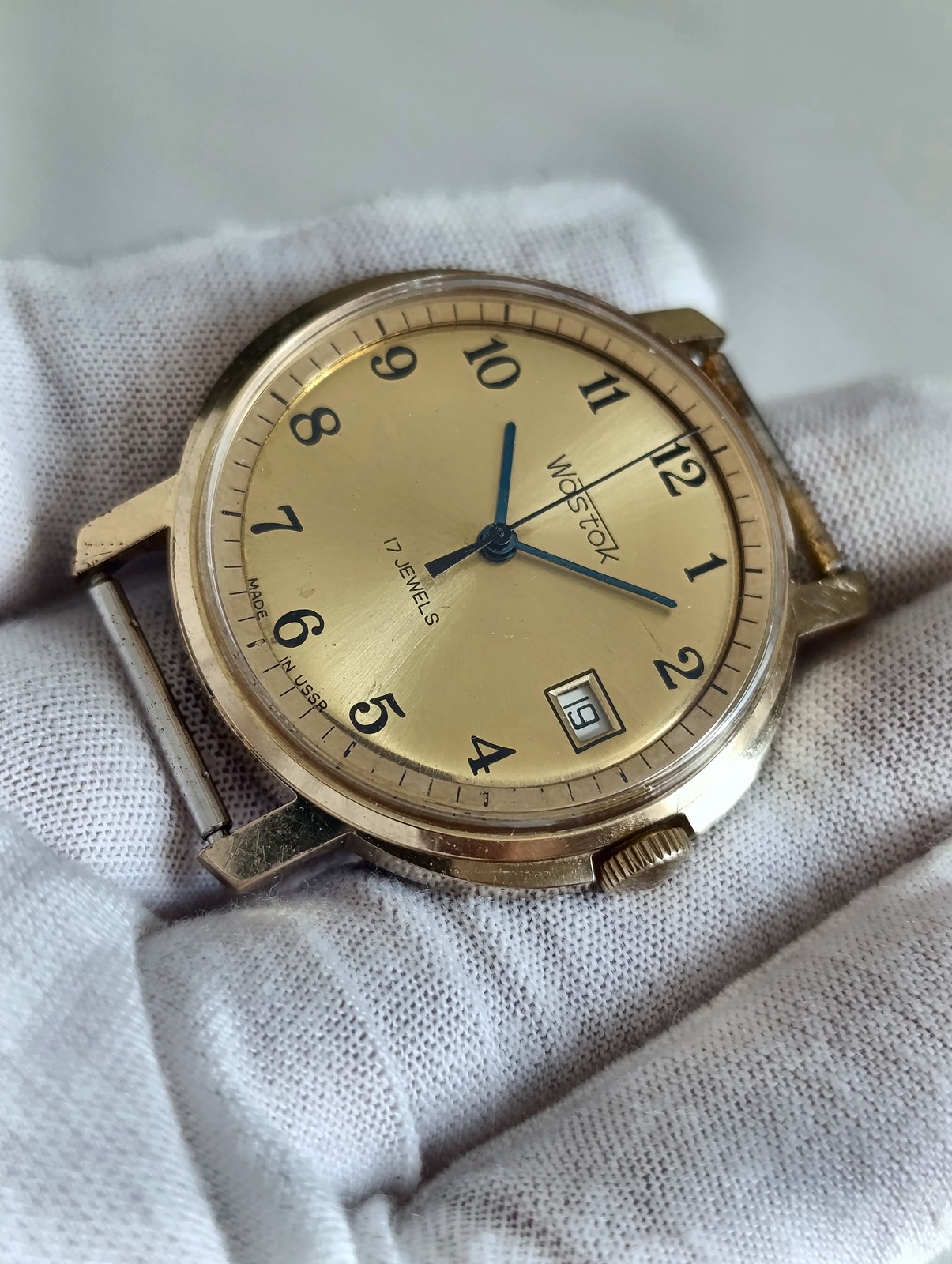 Vostok 2414A Soviet USSR Watch 1980s Chistopol 17J Gold Dial
